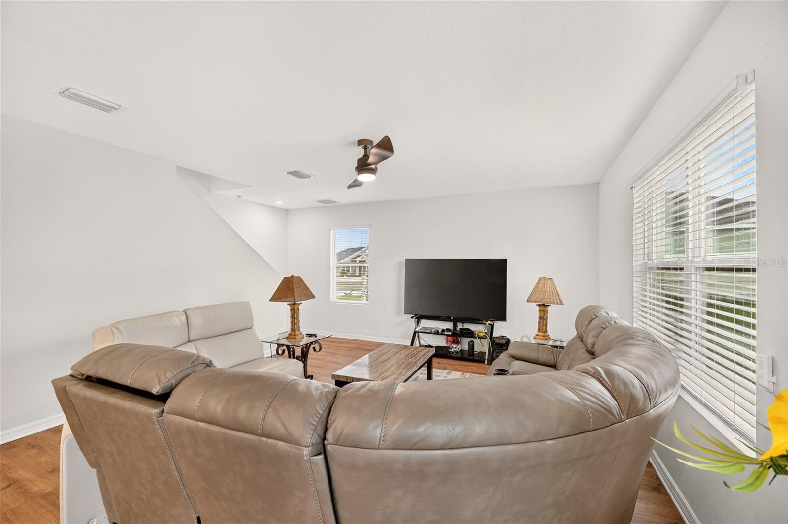 483 W Runyon Loop Property Photo 25
