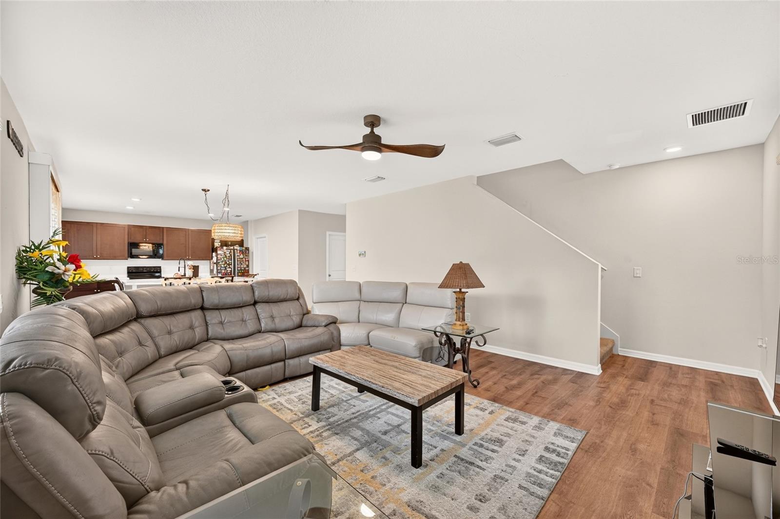 483 W Runyon Loop Property Photo 27