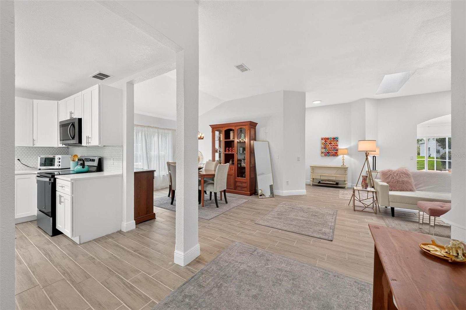 1511 Lavaca Ln Property Photo 10