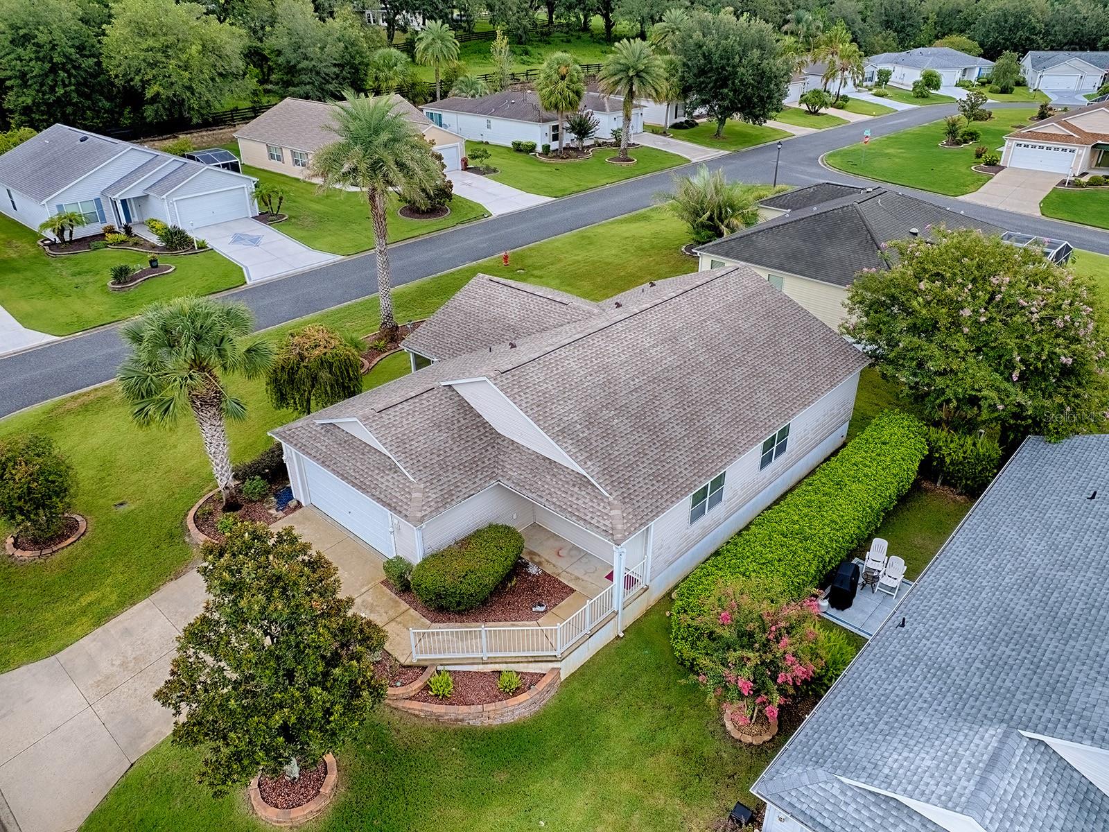 250 Arbella Loop Property Photo 2
