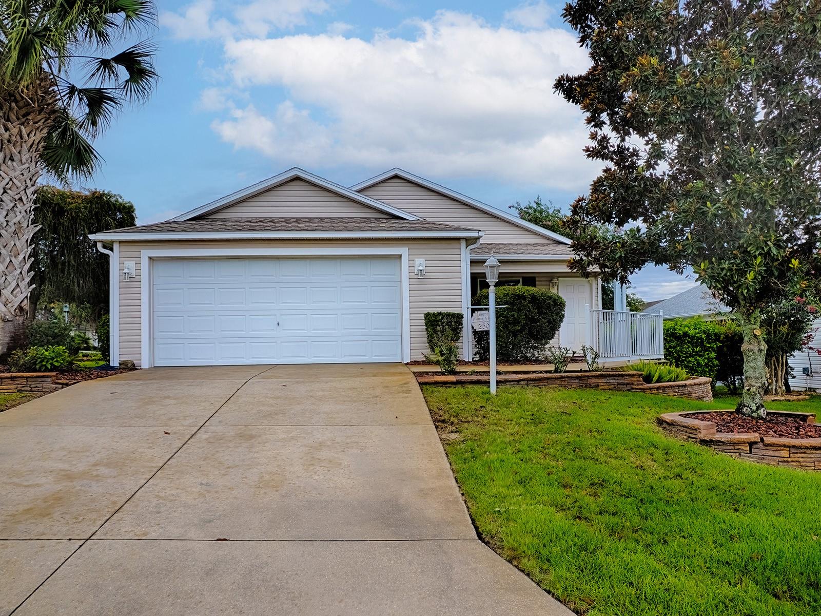 250 Arbella Loop Property Photo 3