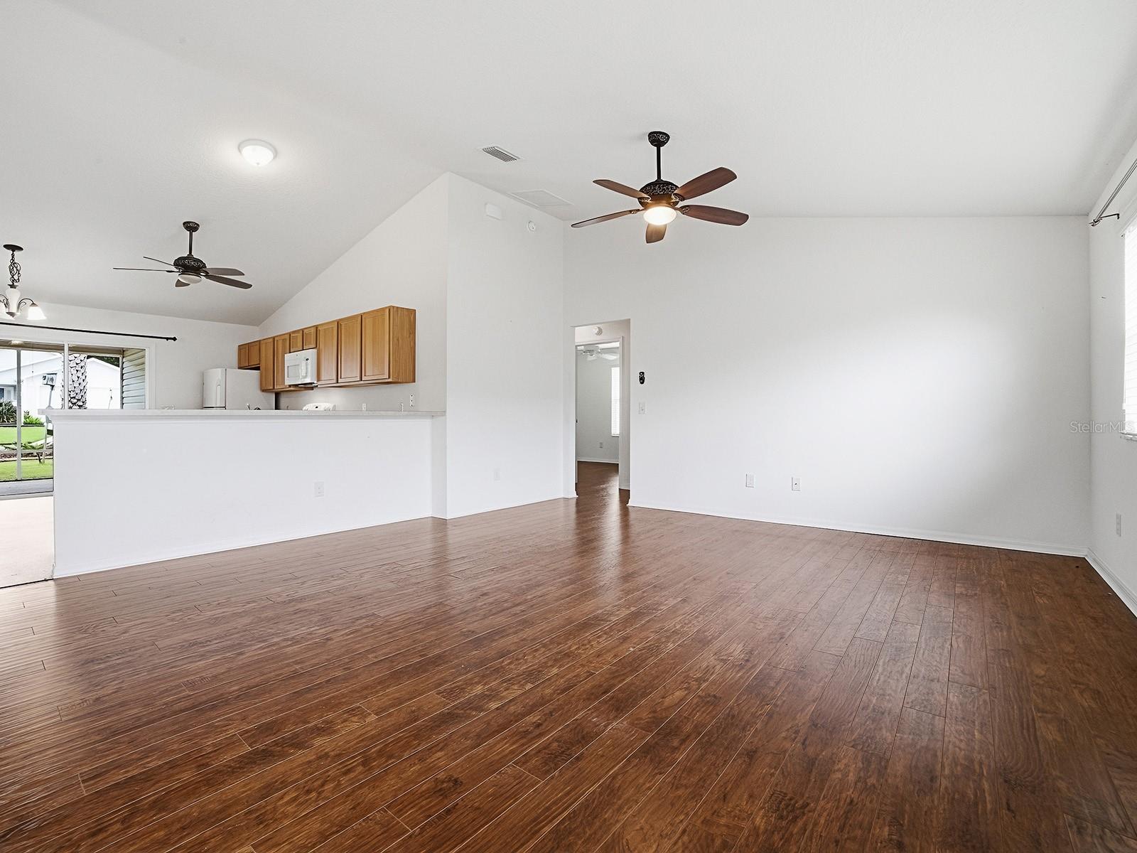 250 Arbella Loop Property Photo 9