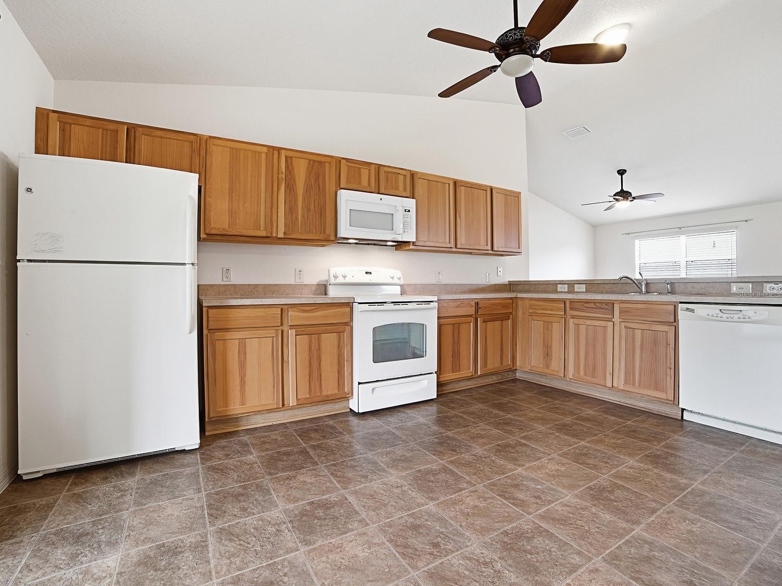 250 Arbella Loop Property Photo 17