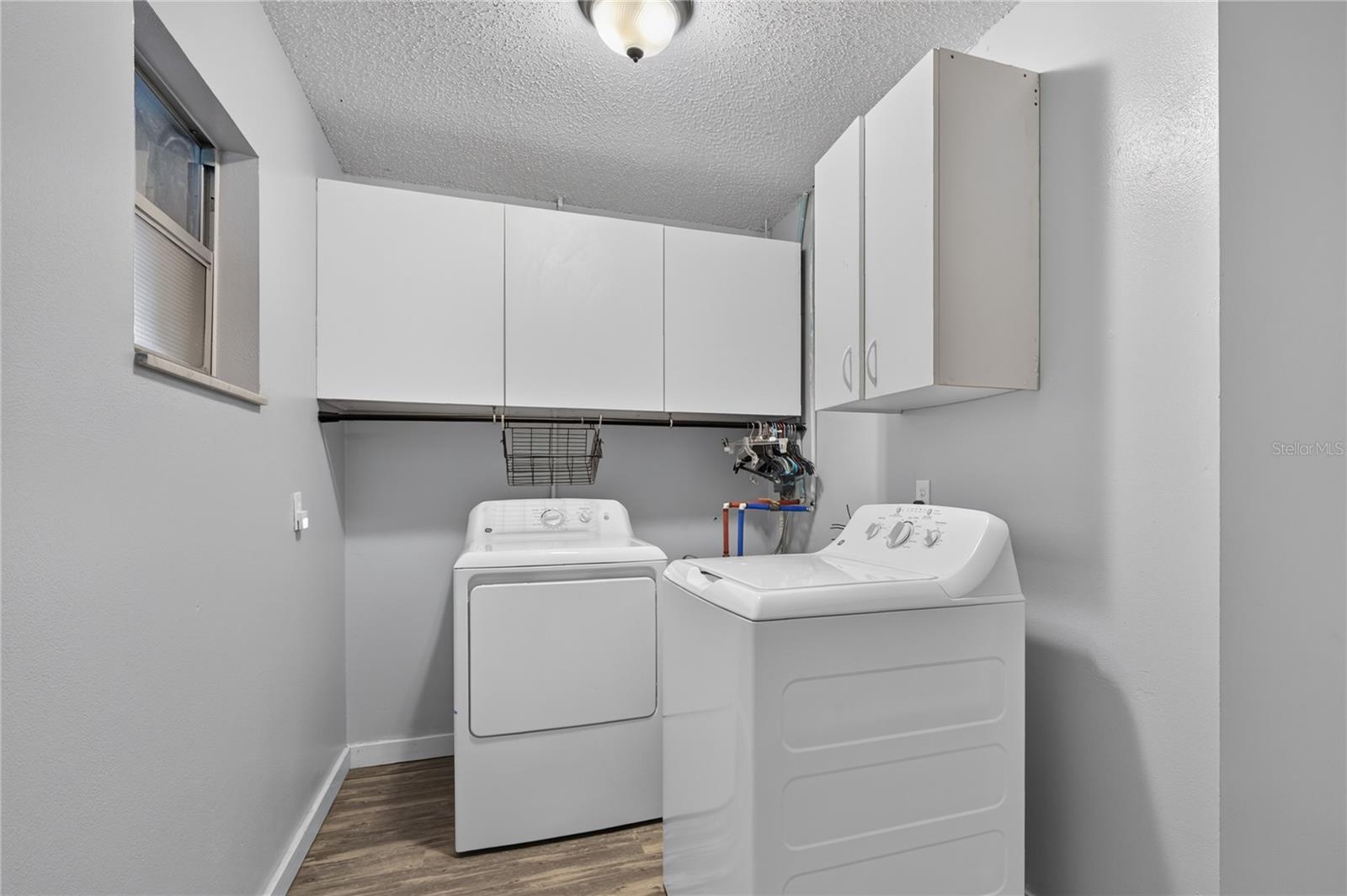 555 Winogene Ave Property Photo 18