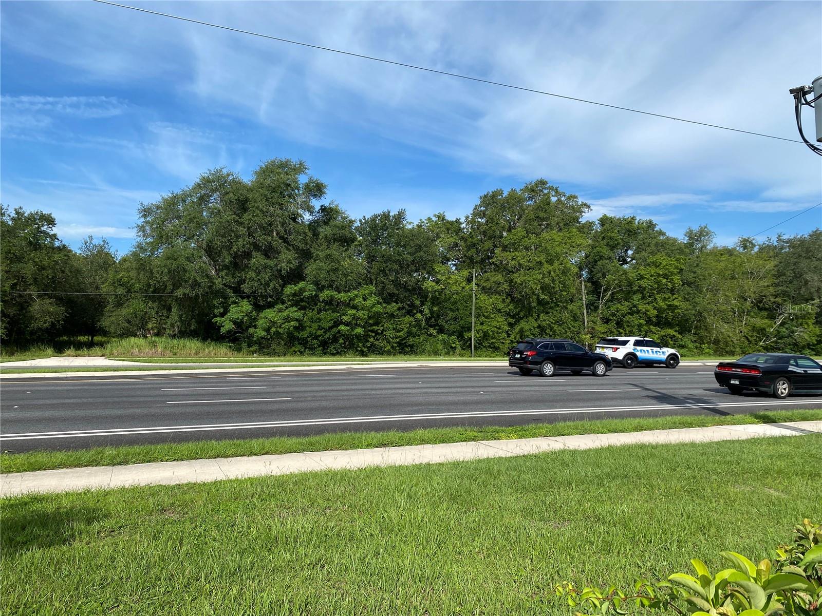 524 S Highway 27/441 Property Photo 7