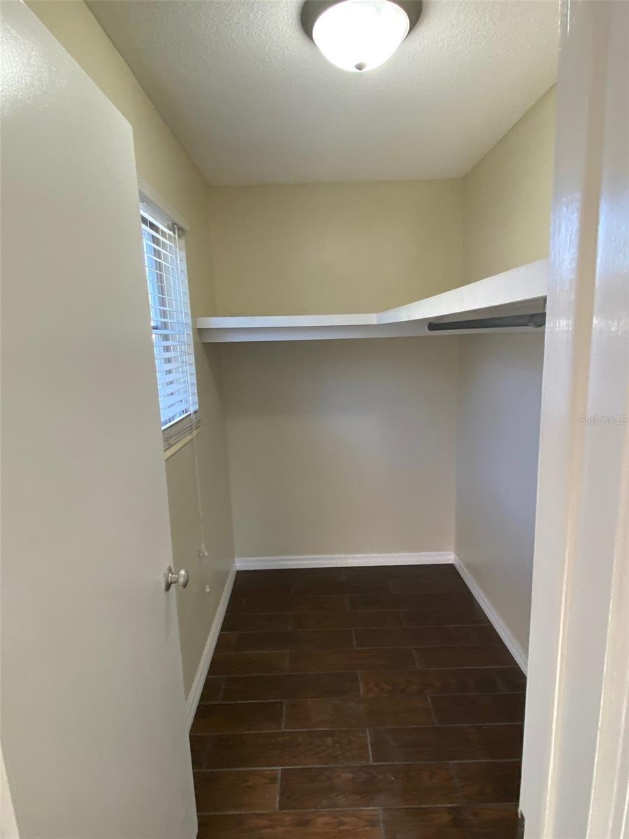 803 Haselton St Property Photo 14