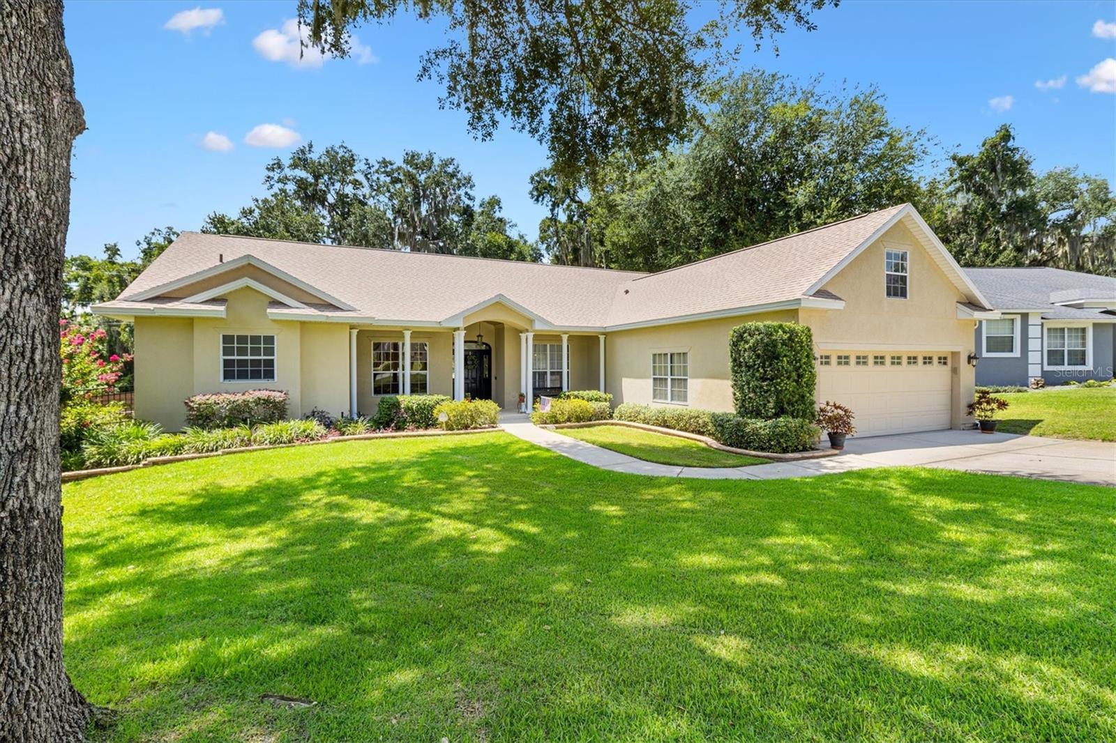 4307 Serene Cir Property Photo 1