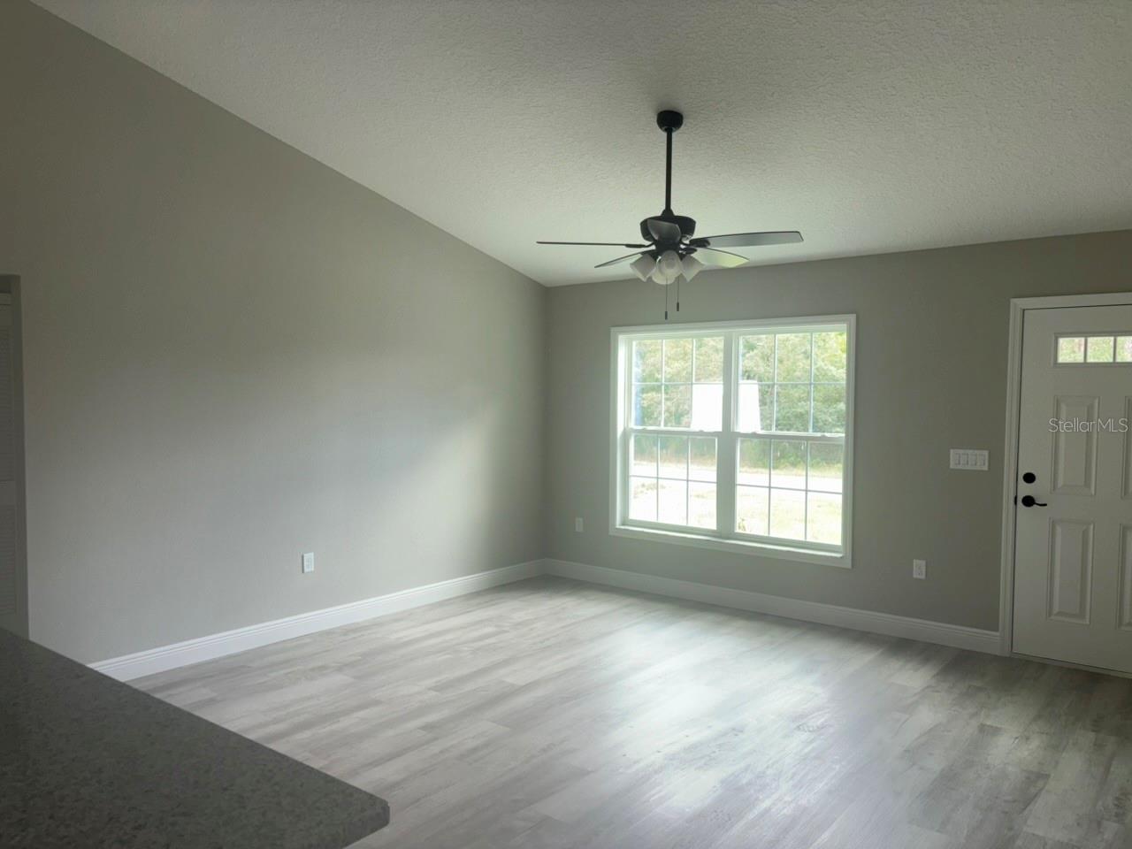 651 W Bancroft Dr Property Photo 8