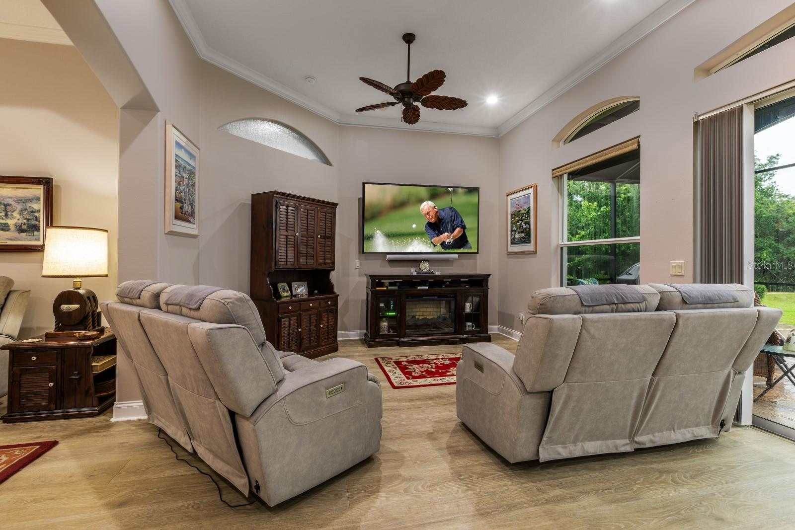 27028 Old English Ct Property Photo 12