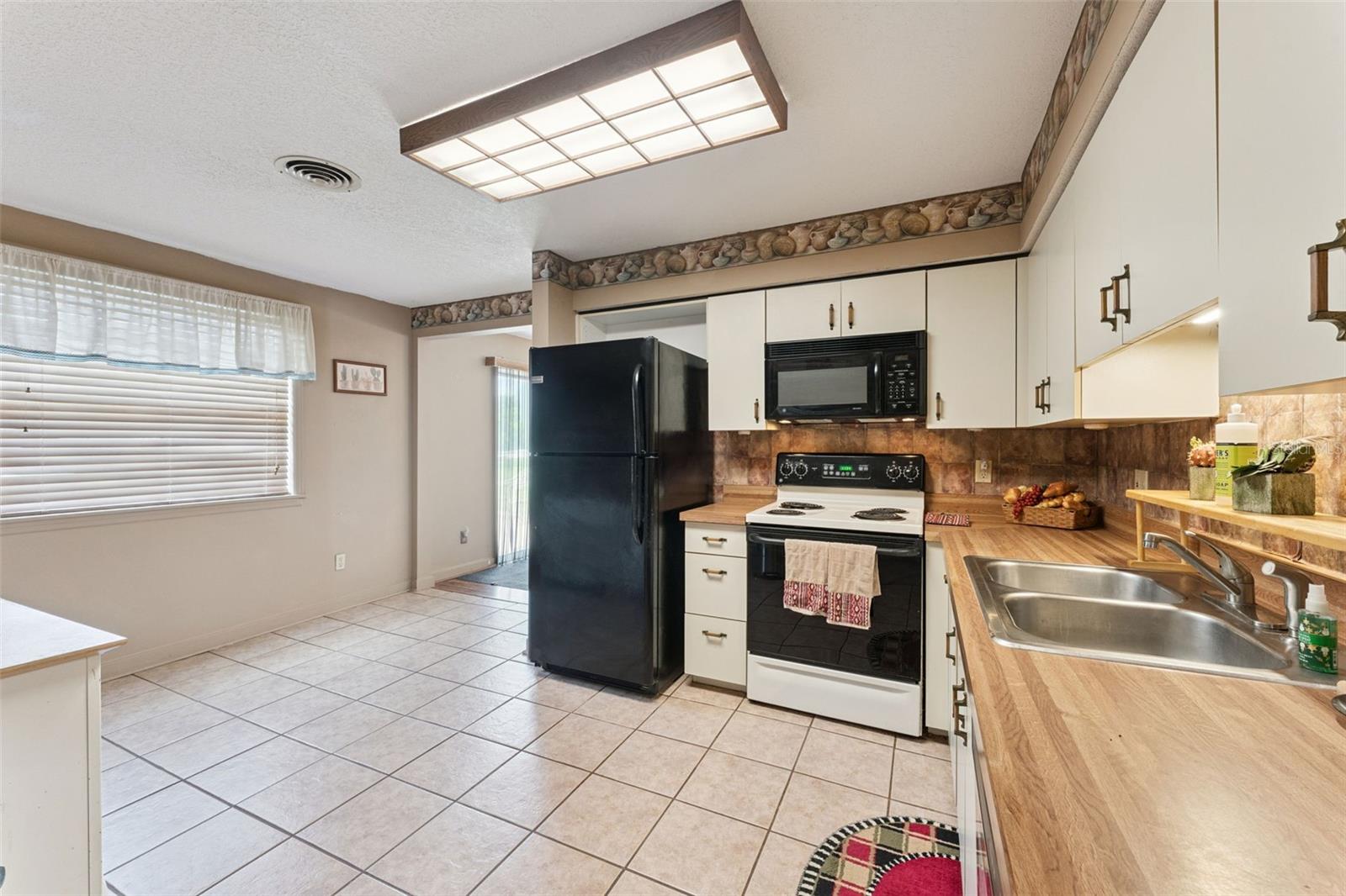 17561 County Road 455 Property Photo 8