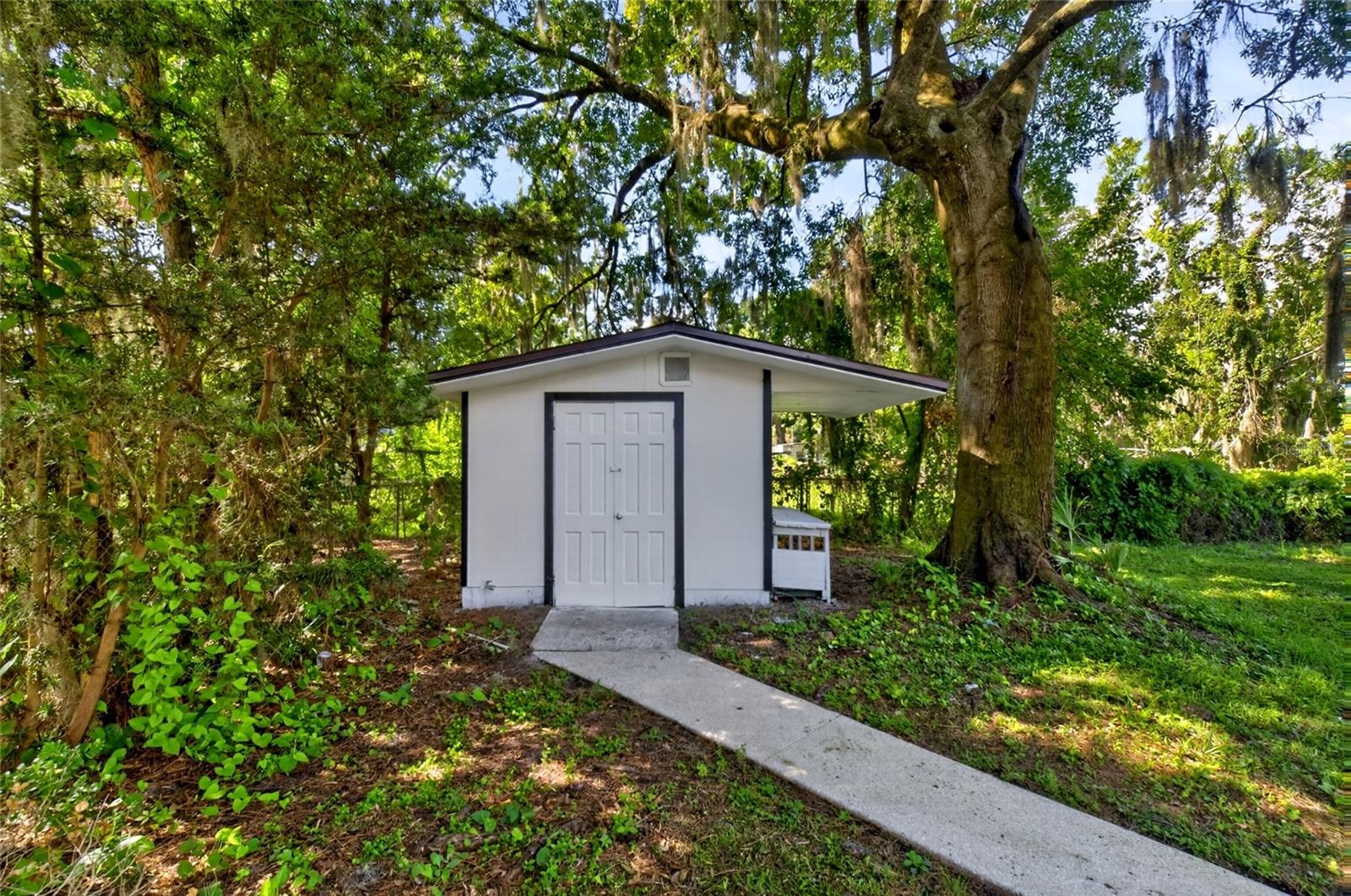 5212 Clarendon Rd Property Photo 35