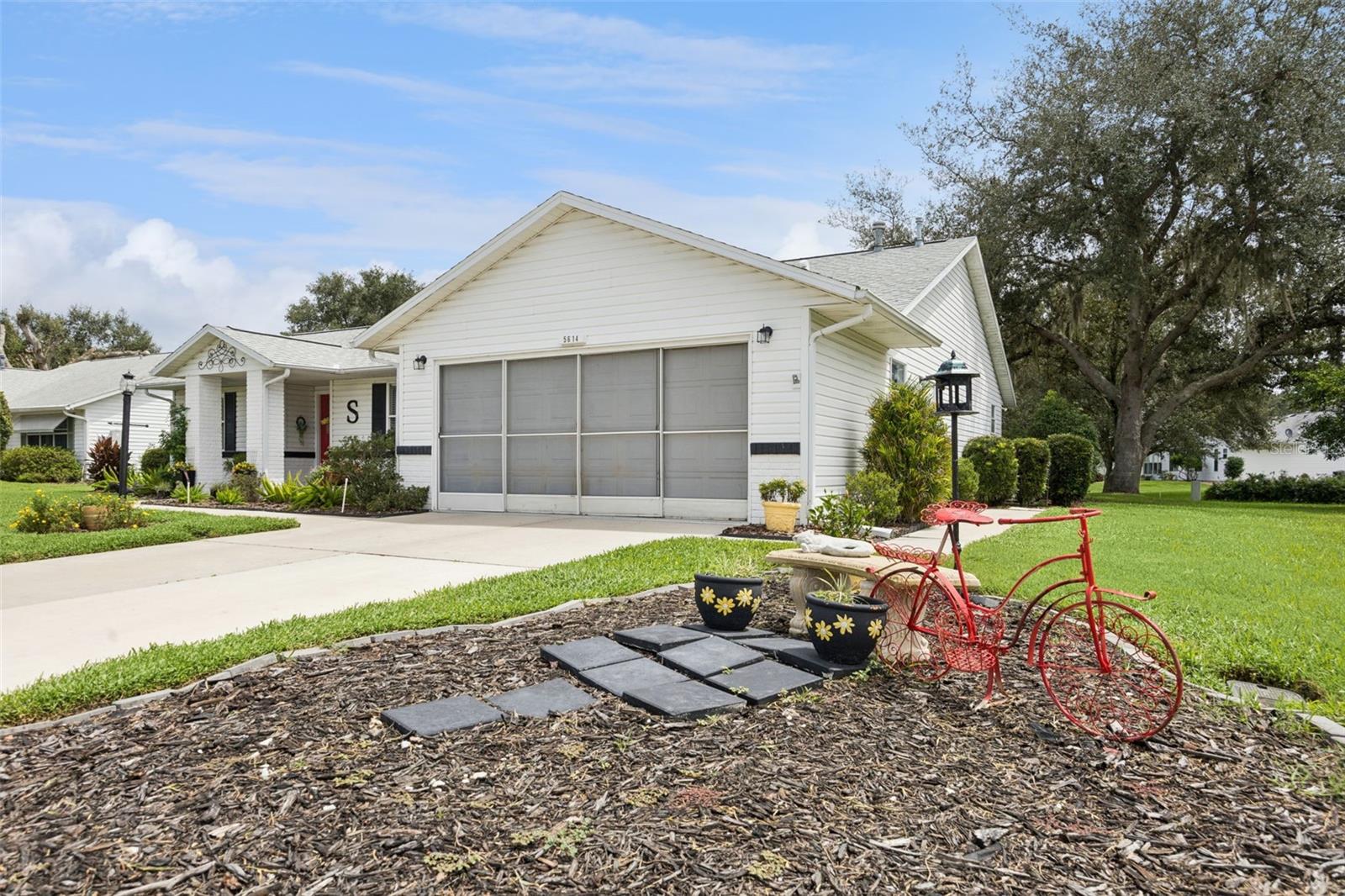 5614 Austin St Property Photo 7