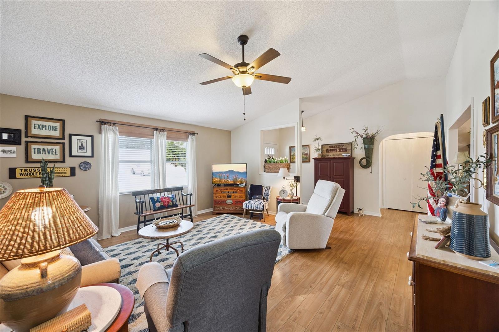 5614 Austin St Property Photo 12