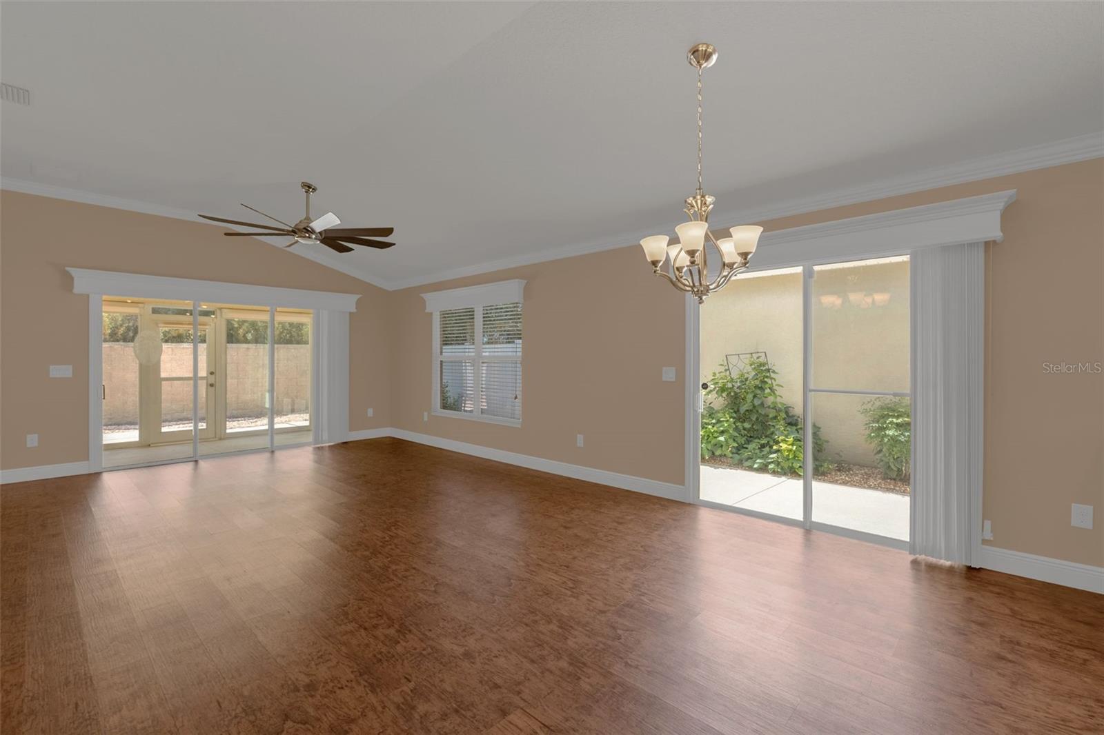 3369 Overland Ter Property Photo 6