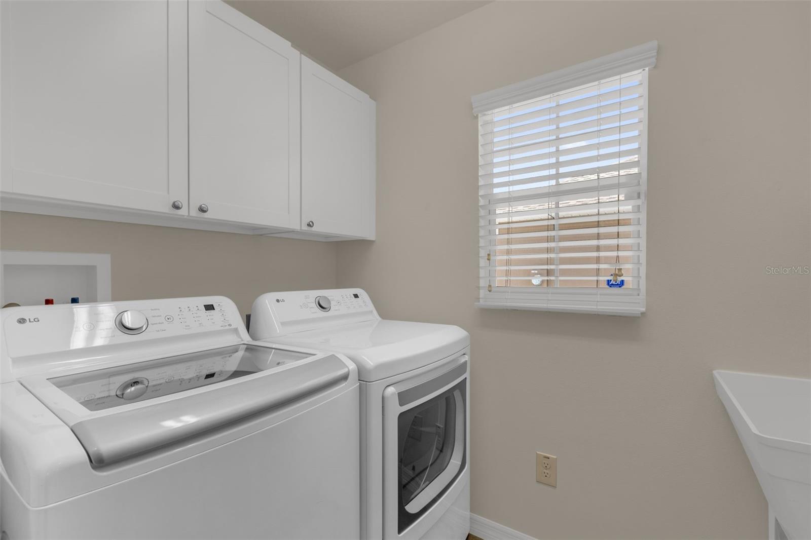 3369 Overland Ter Property Photo 28