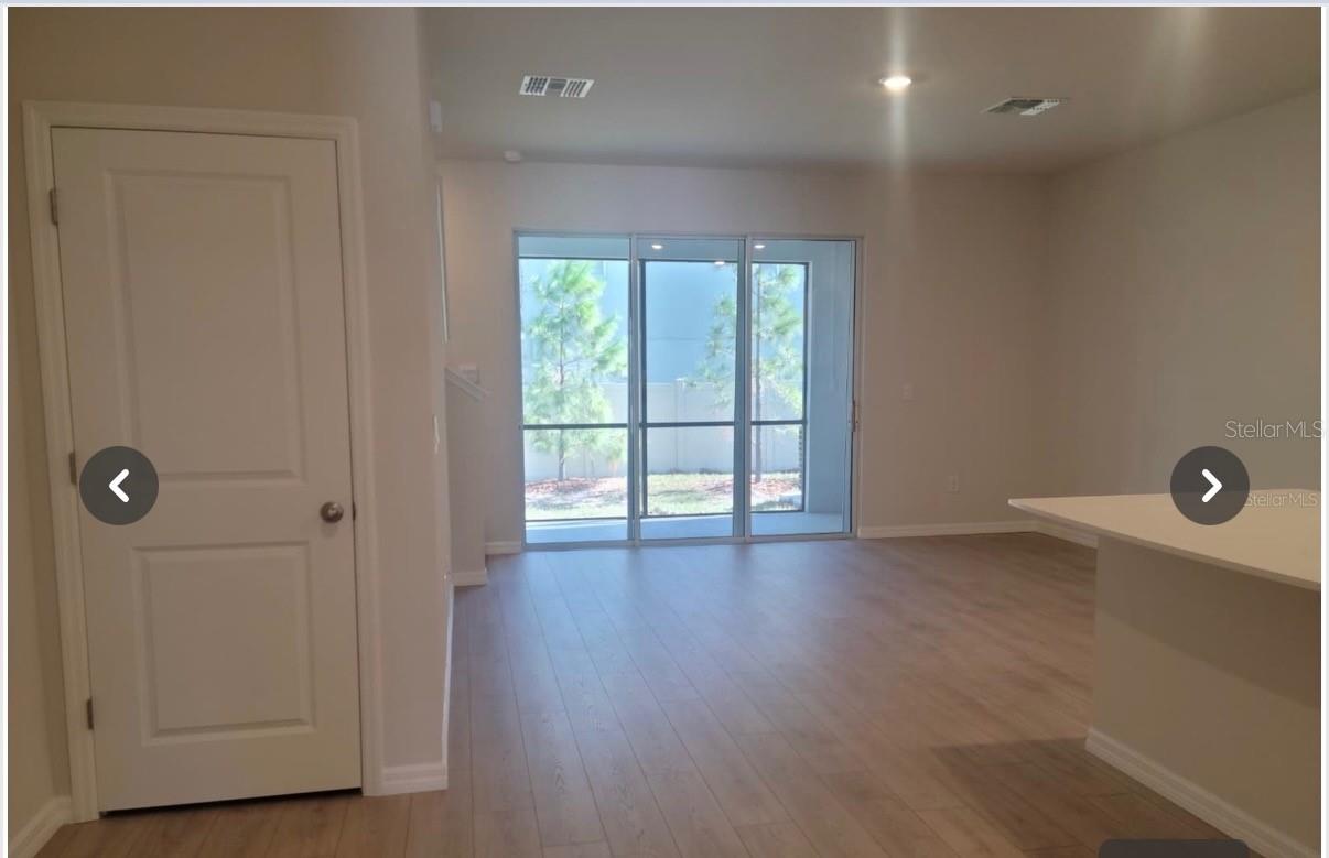 11846 Davis Dr Property Photo 3