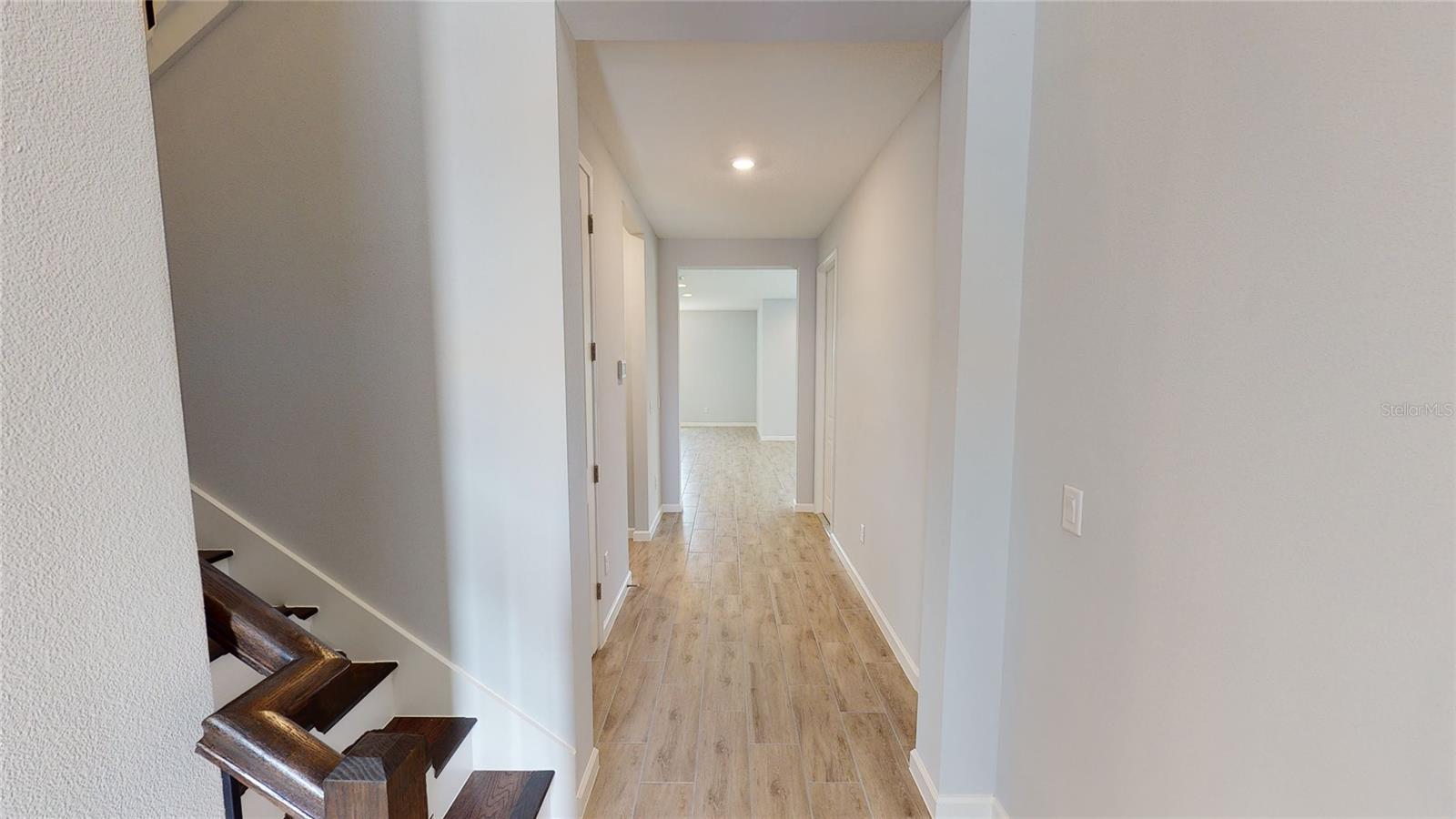 1548 Pyramid Hill St Property Photo 4