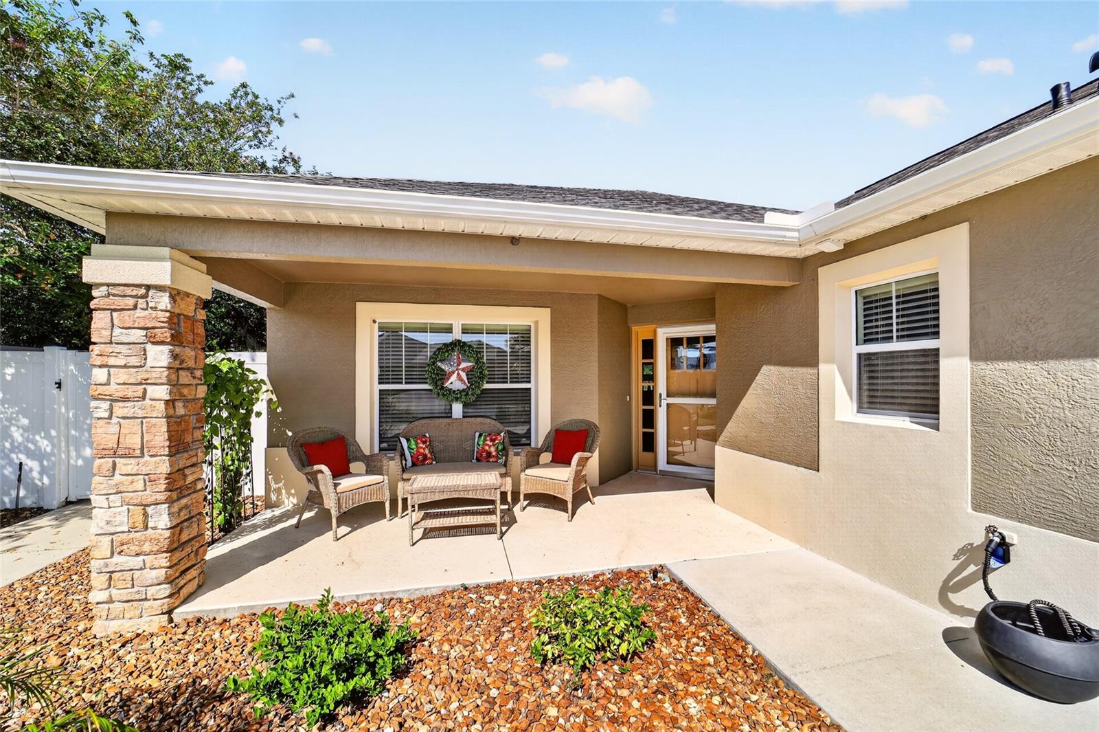 628 Bermudez Ct Property Photo 3