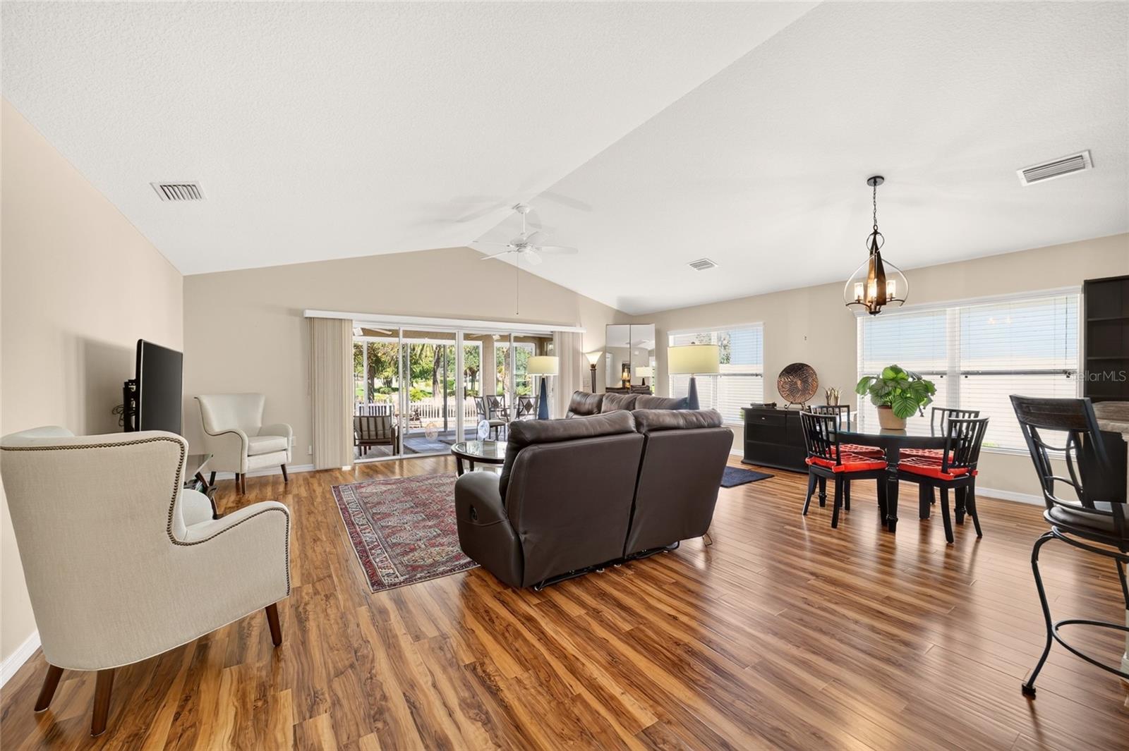 628 Bermudez Ct Property Photo 17
