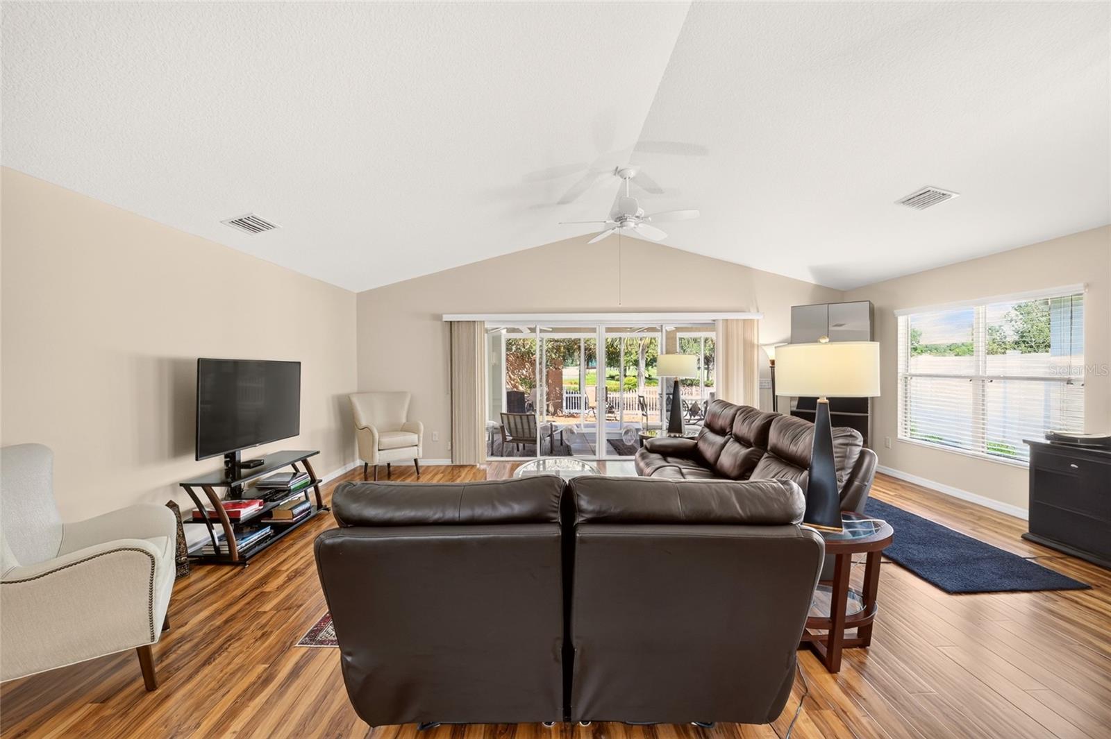 628 Bermudez Ct Property Photo 19