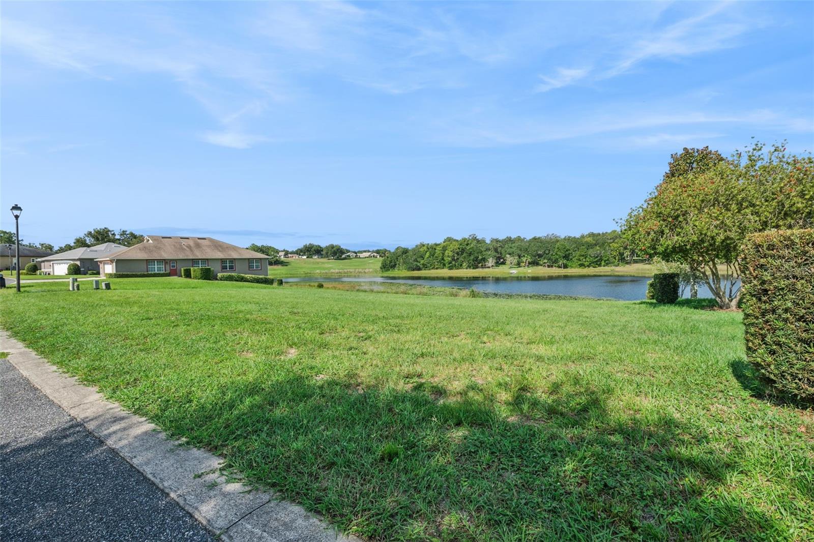 77 Fairway Cir #101 Property Photo 2