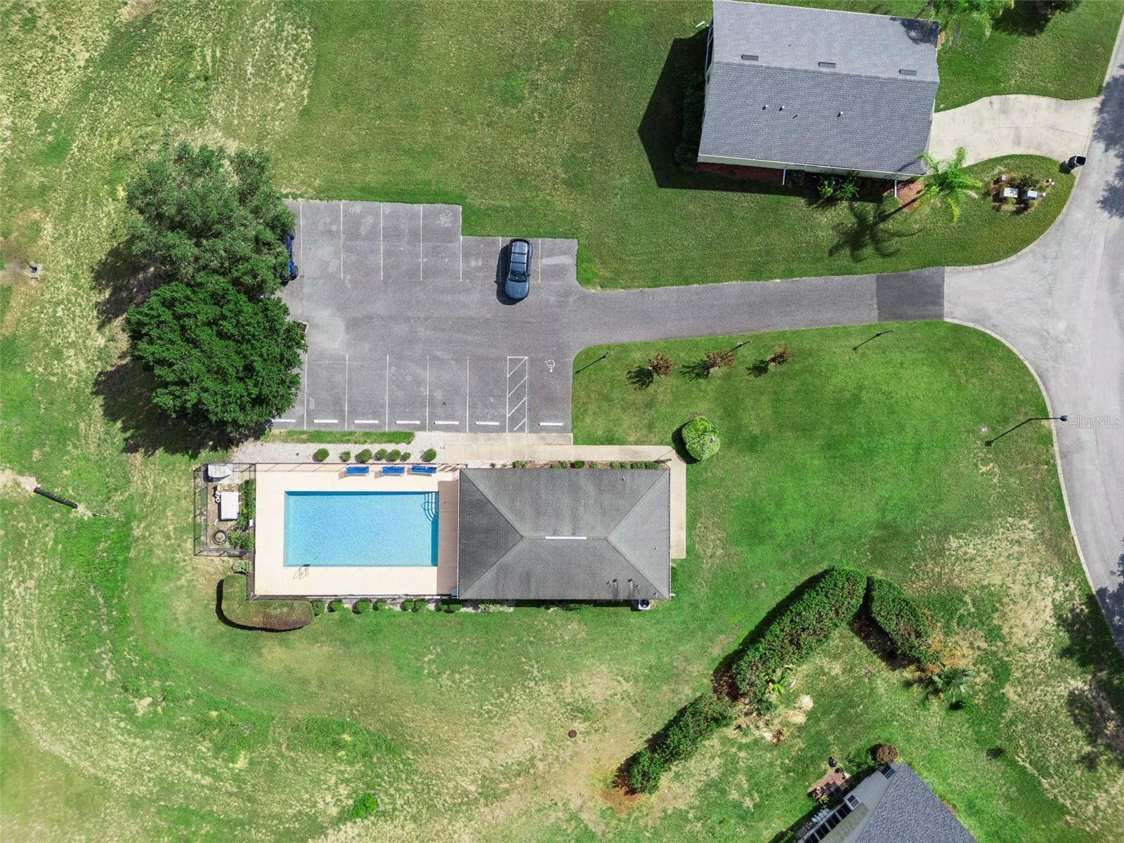 77 Fairway Cir #101 Property Photo 14