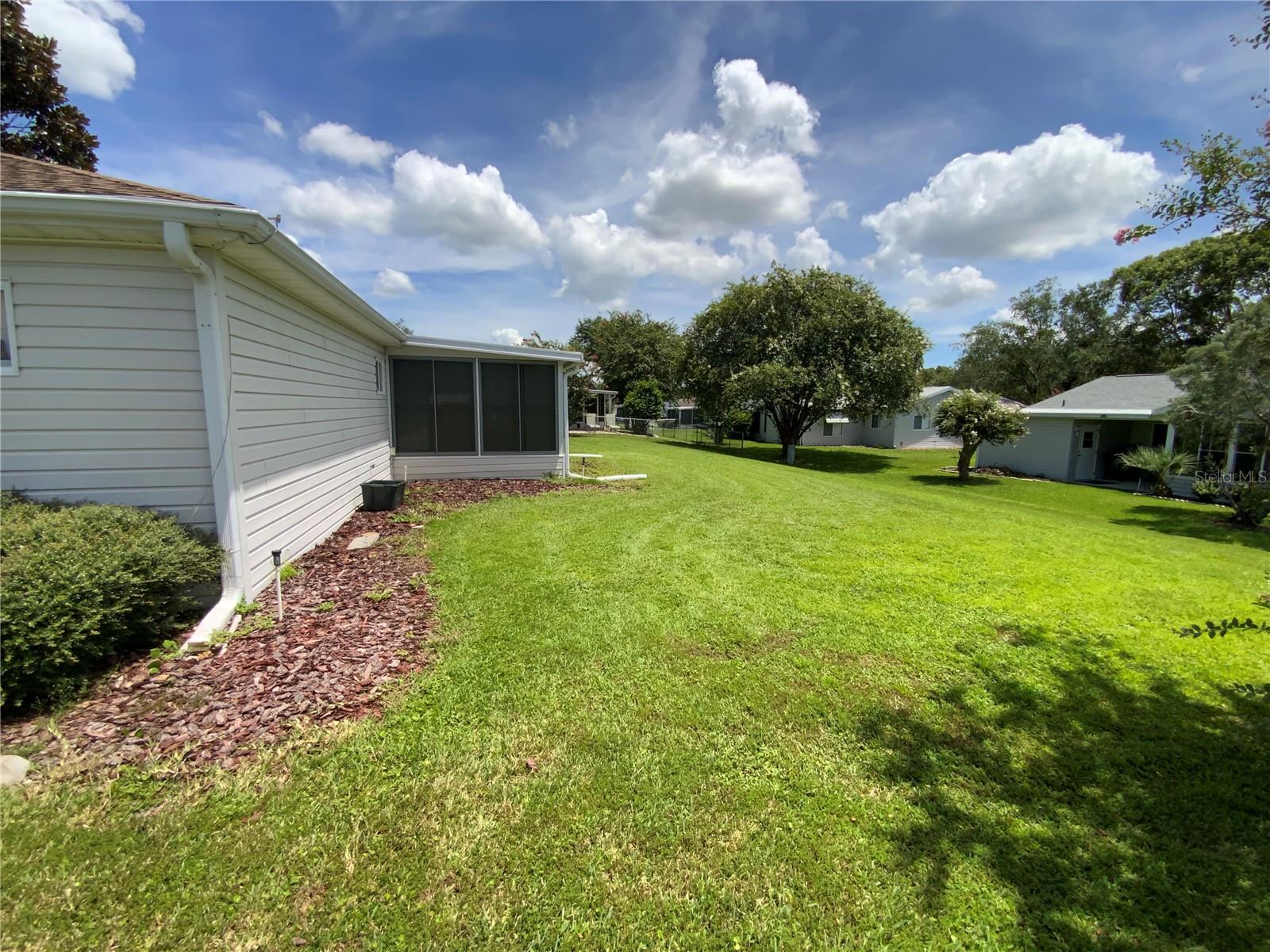 9486 Se 173rd Pl Property Photo 15