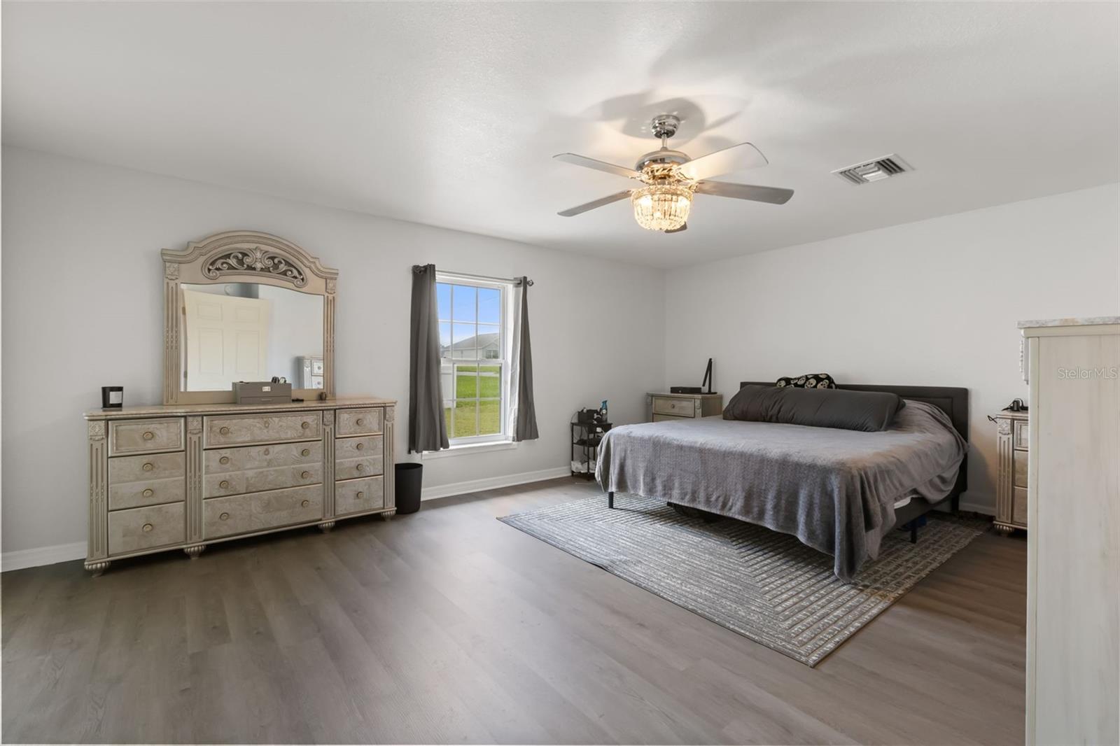 639 Marion Oaks Trl Property Photo 16