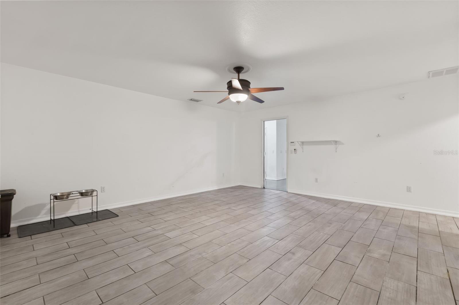 639 Marion Oaks Trl Property Photo 26