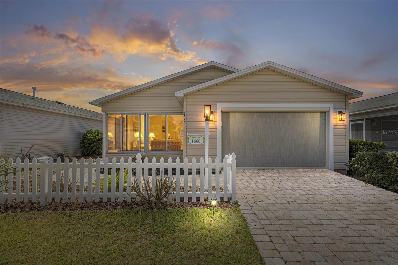 1660 Orr Ter Property Photo 1