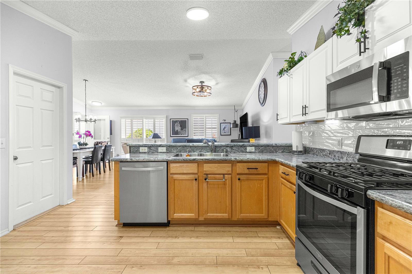 1660 Orr Ter Property Photo 14