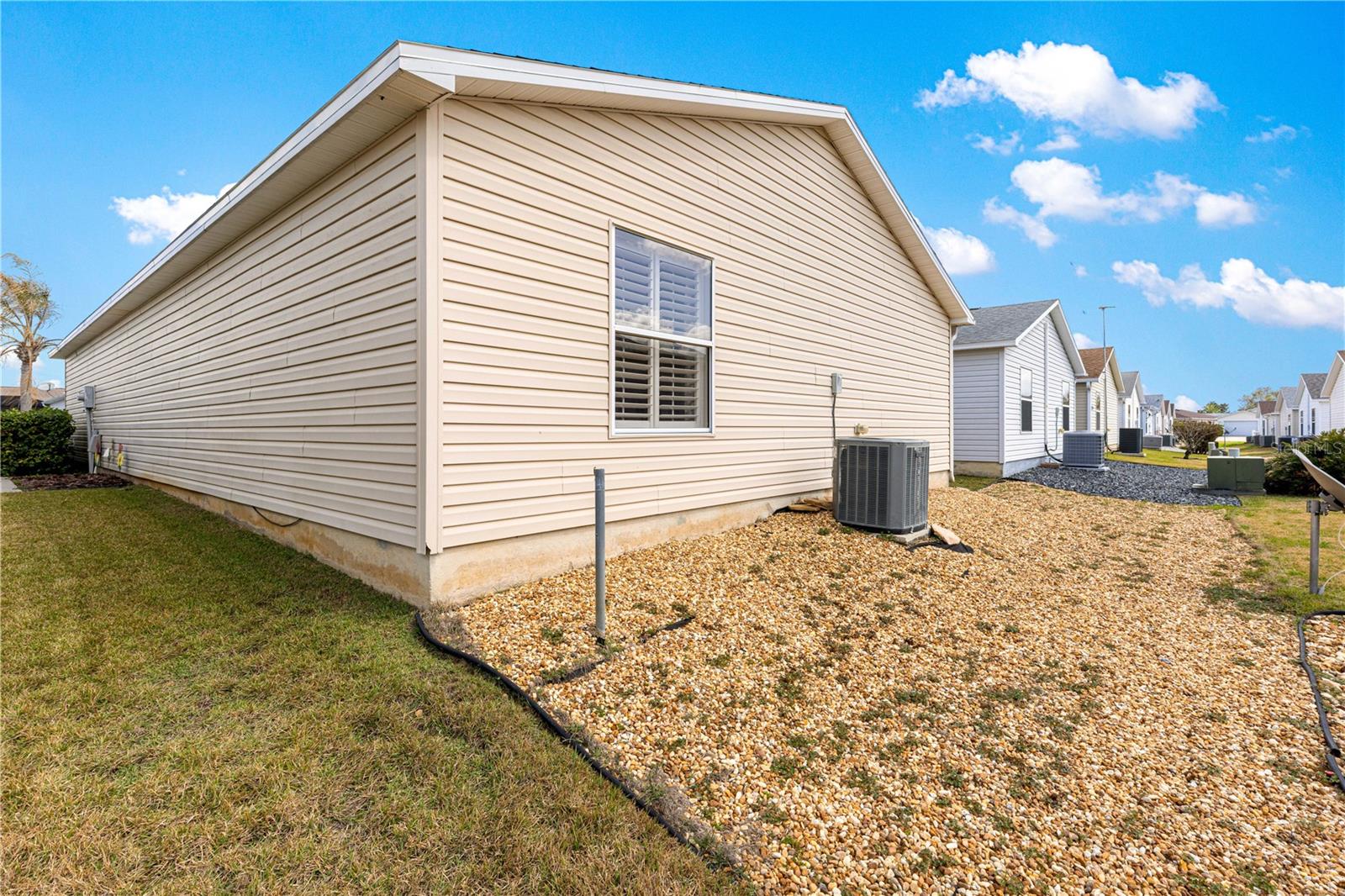1660 Orr Ter Property Photo 34