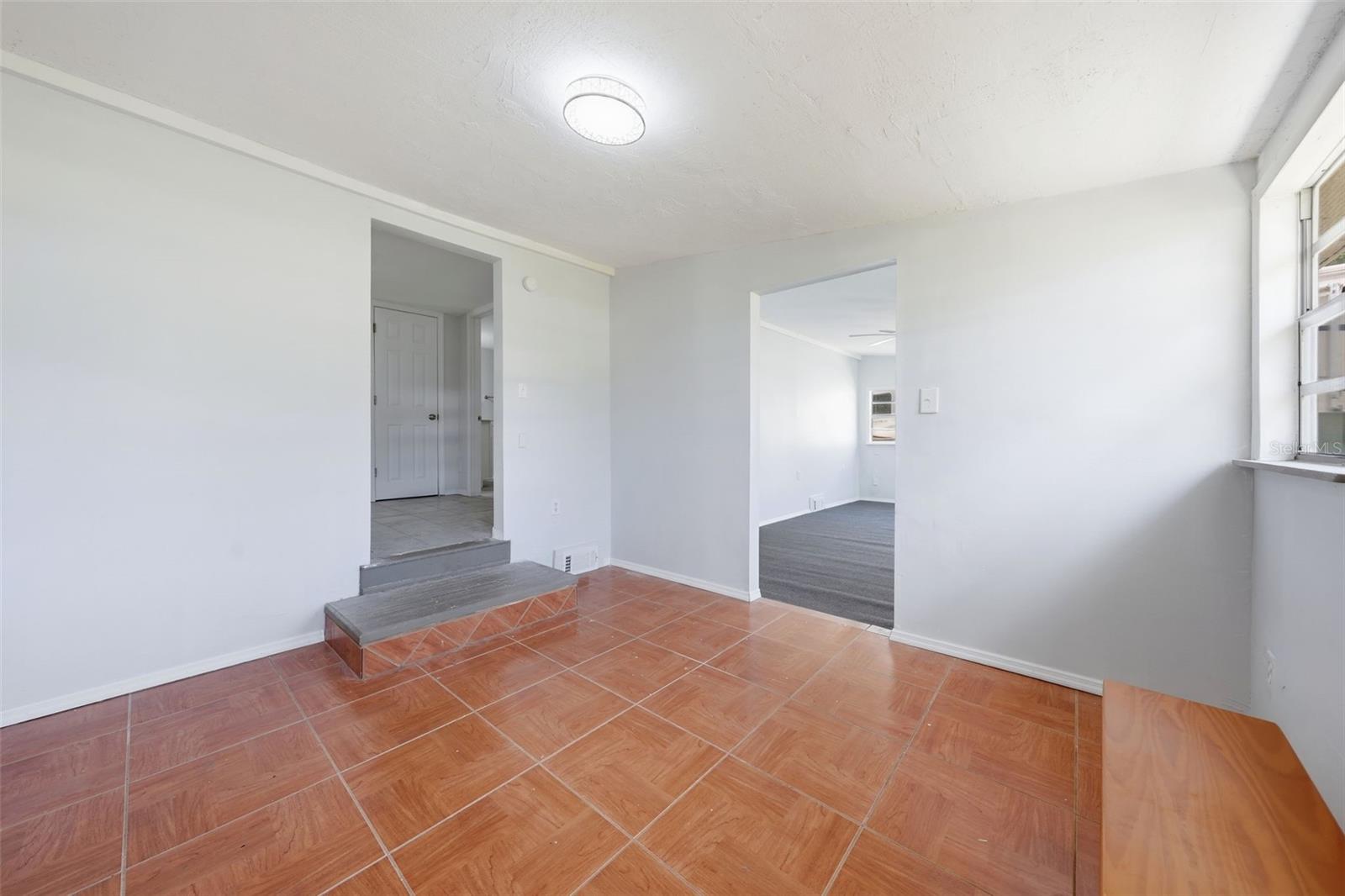 44945 2nd St Property Photo 20