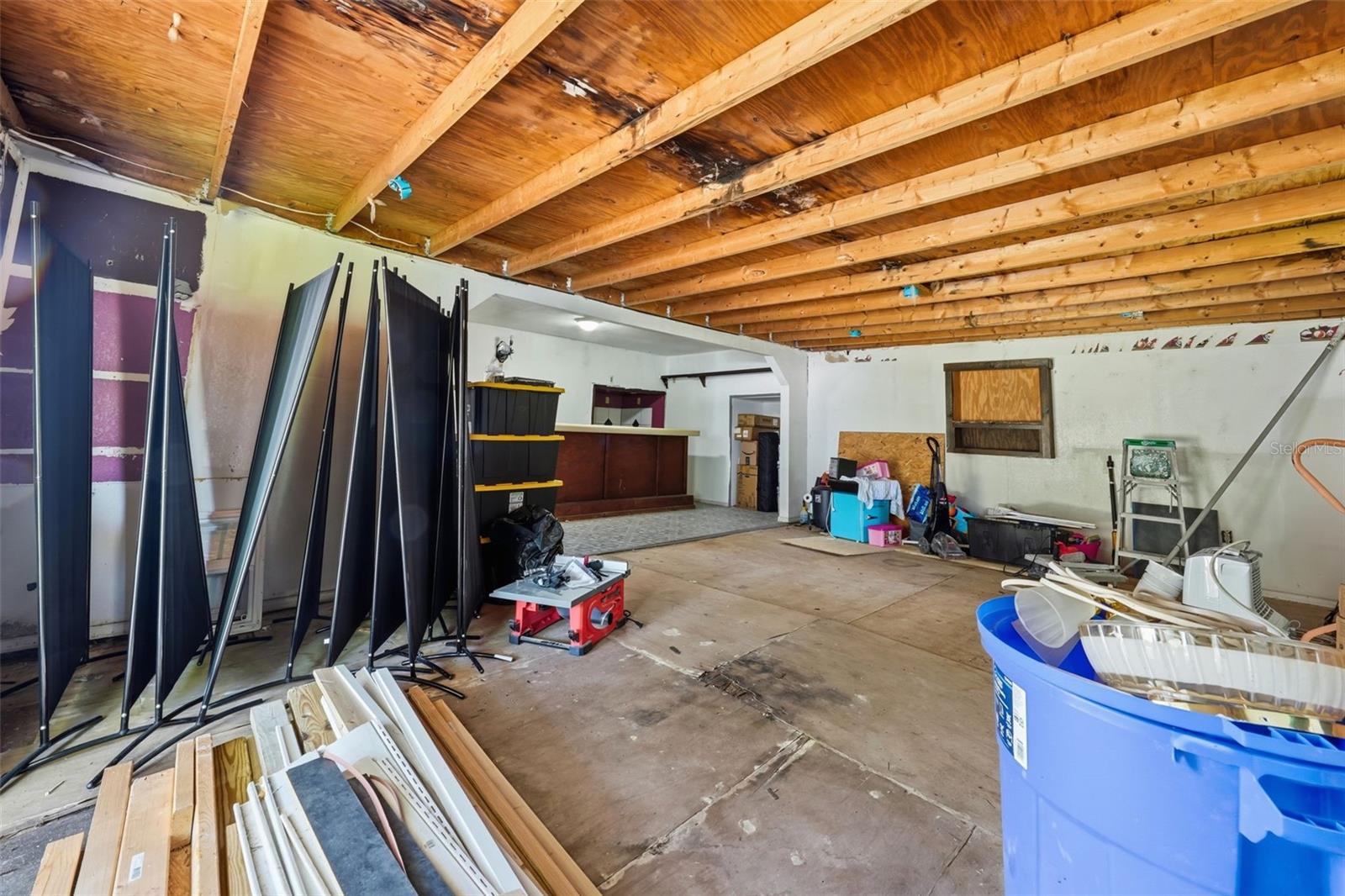 44945 2nd St Property Photo 31
