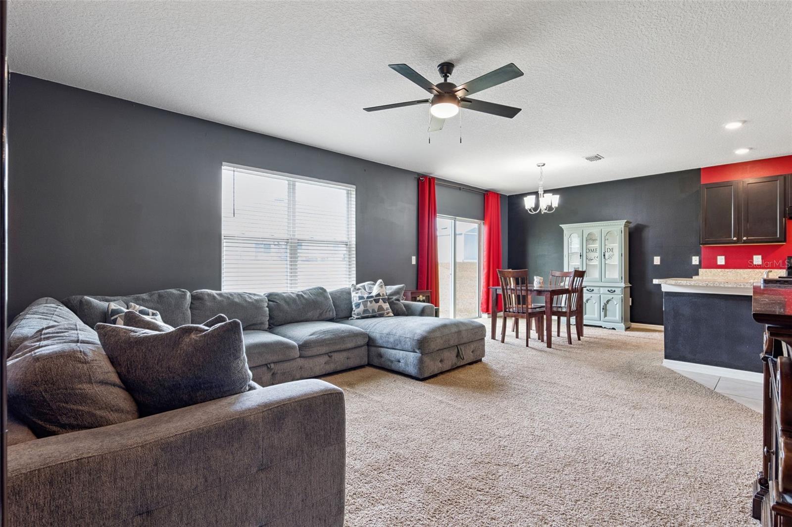 10528 Bronze Leaf Ct Property Photo 5