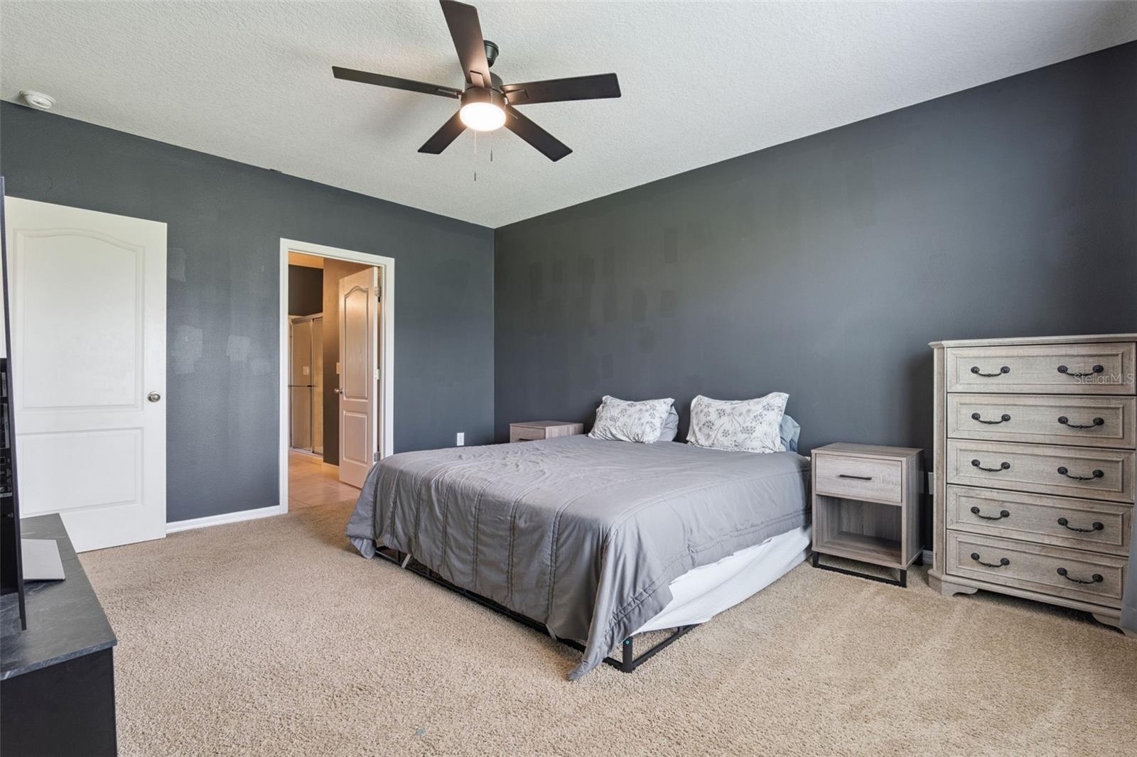 10528 Bronze Leaf Ct Property Photo 8