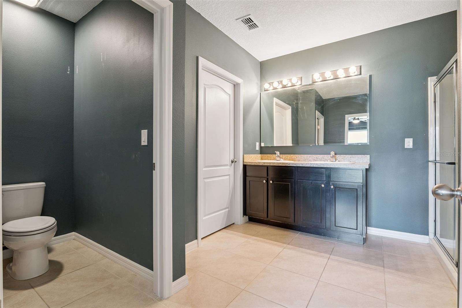 10528 Bronze Leaf Ct Property Photo 16