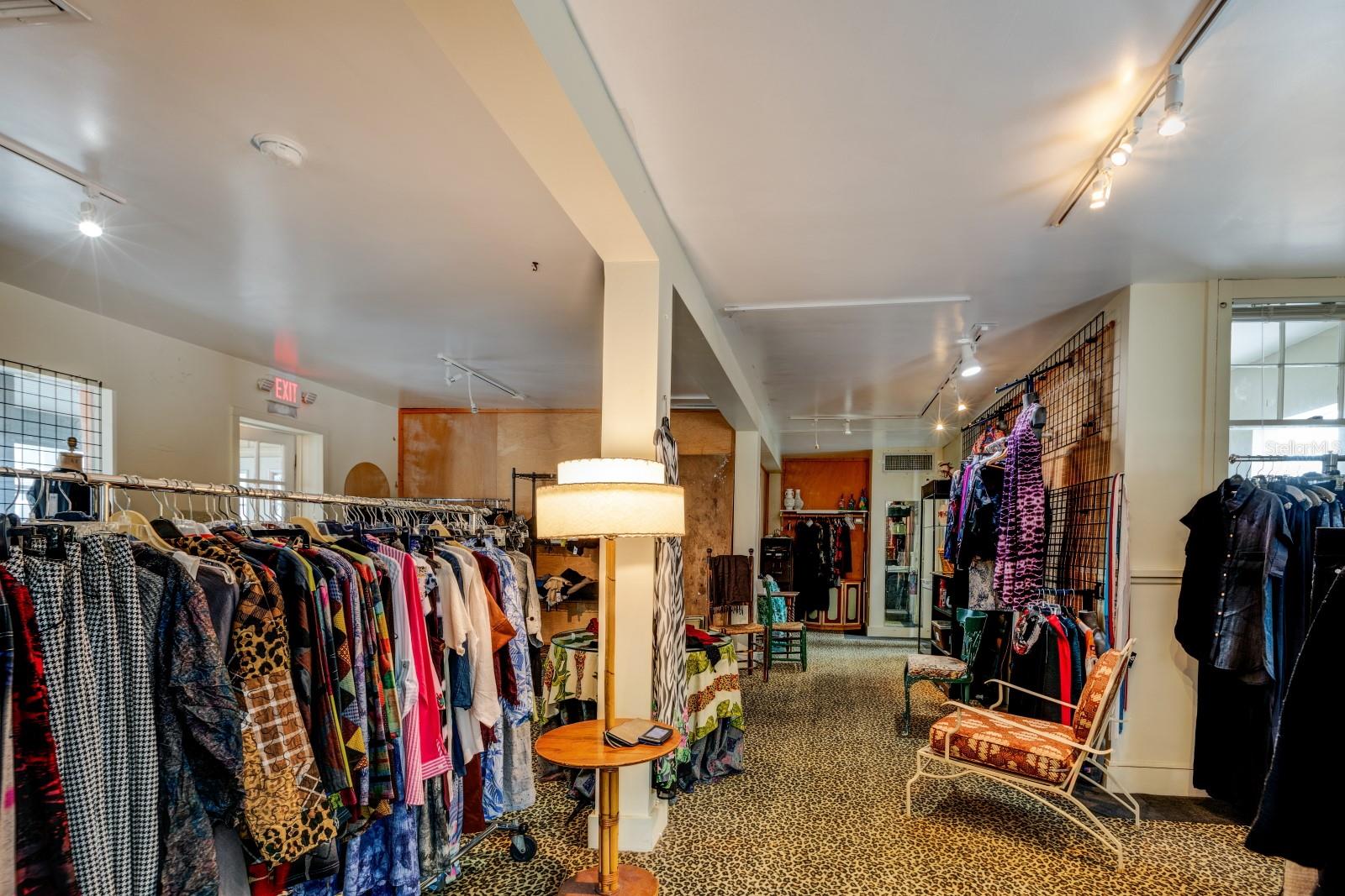 427 N Donnelly St Property Photo 19