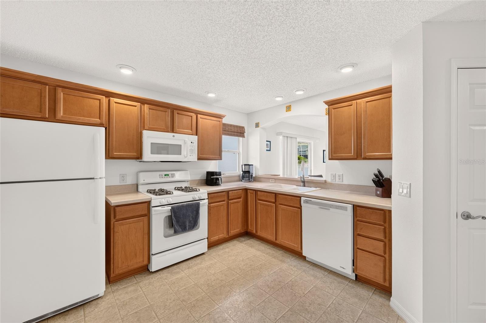 1049 Jackson St Property Photo 10