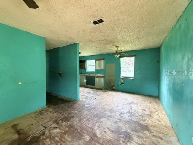 6229 Terrell Rd Property Photo 4