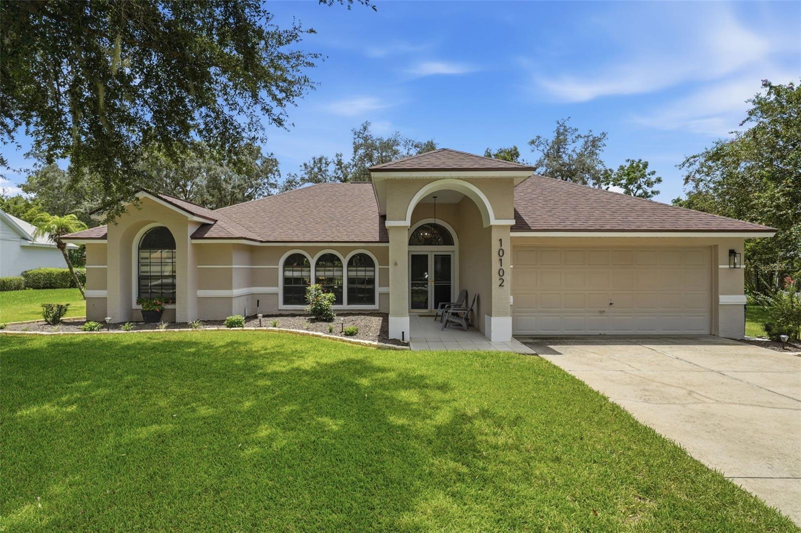 10102 SILVER BLUFF DR
