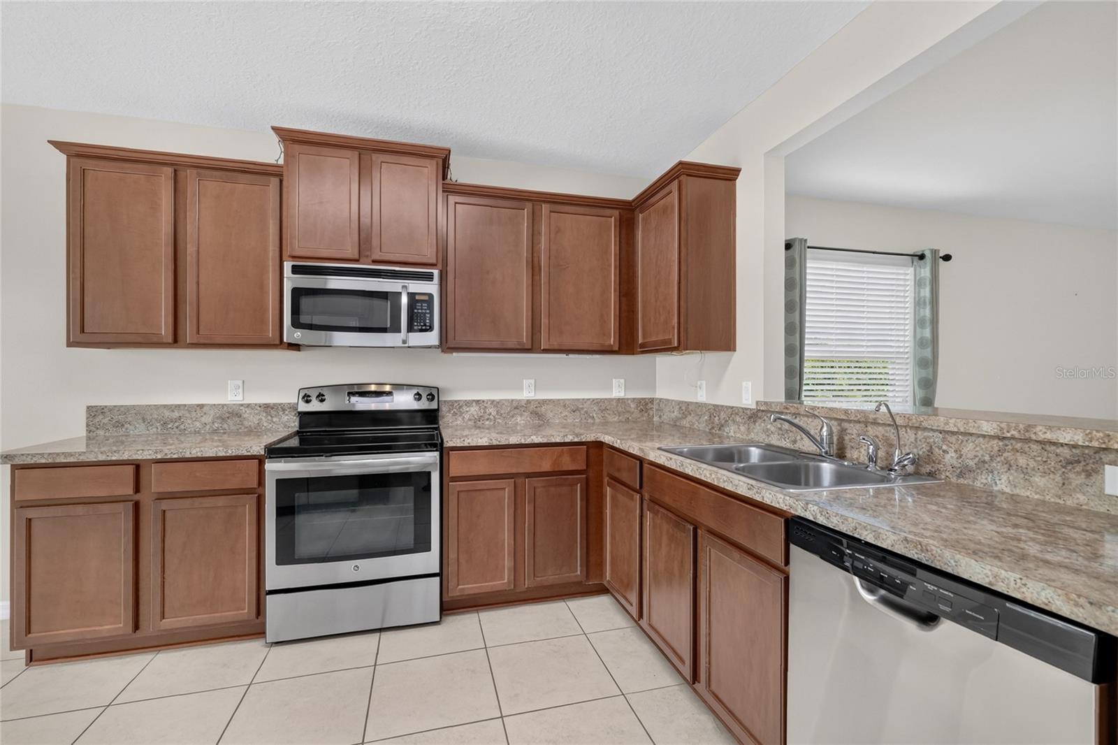 345 Red Kite Dr Property Photo 5