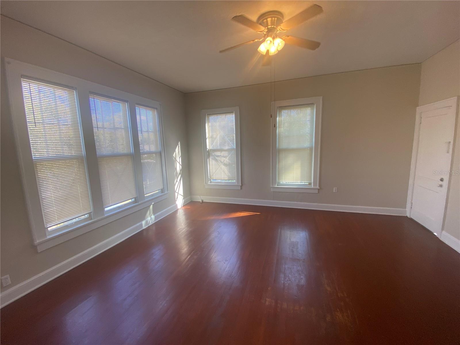 1120 Webster St #4 Property Photo 4