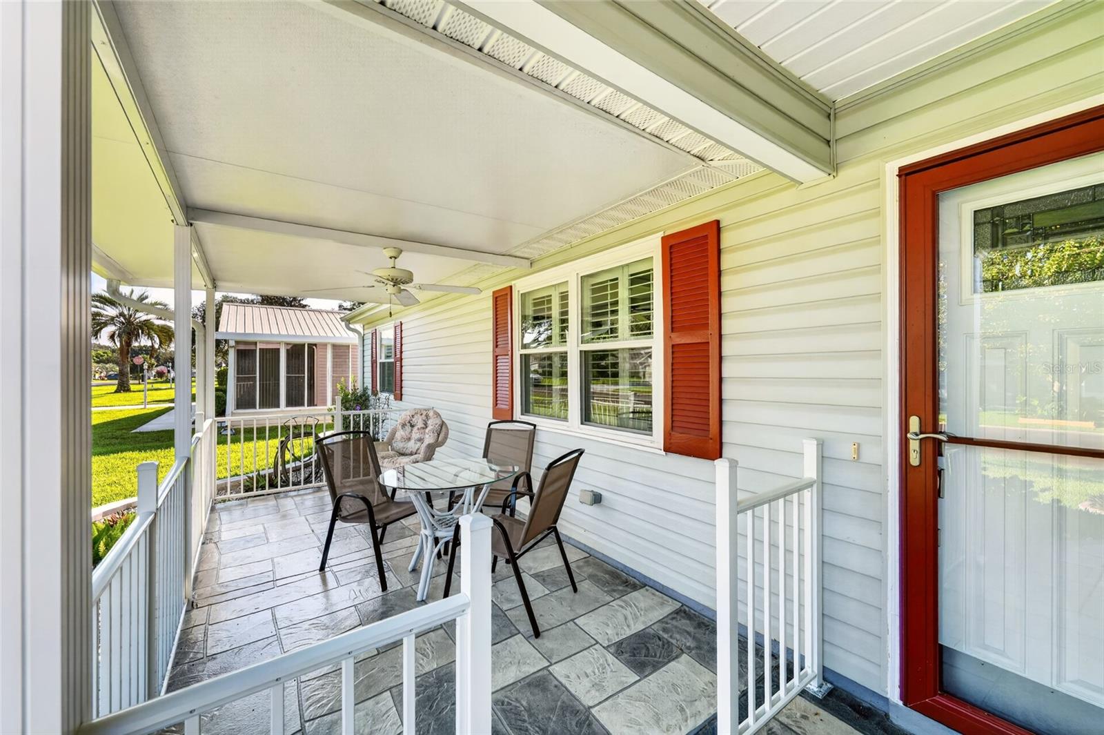 1218 Santos Pl Property Photo 5