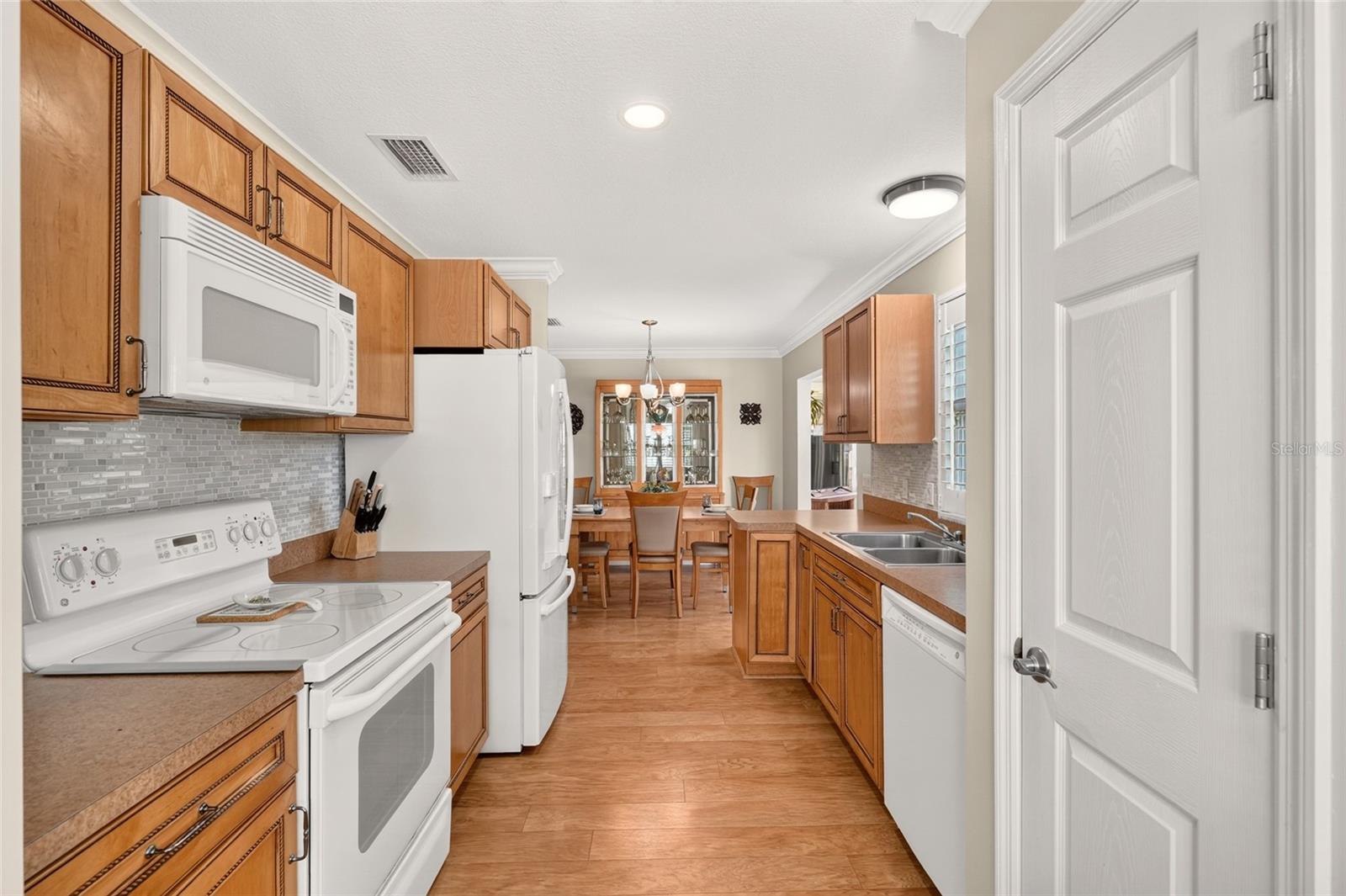 1218 Santos Pl Property Photo 19