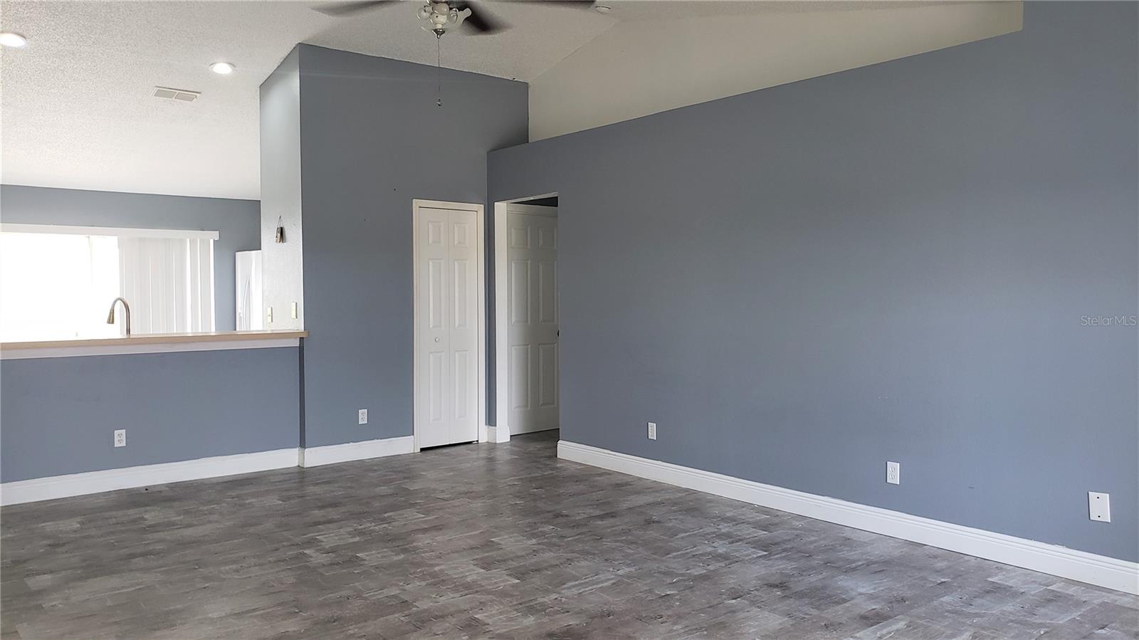 5141 Pine Needle Dr Property Photo 4