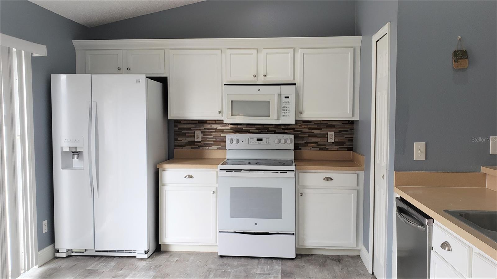 5141 Pine Needle Dr Property Photo 7