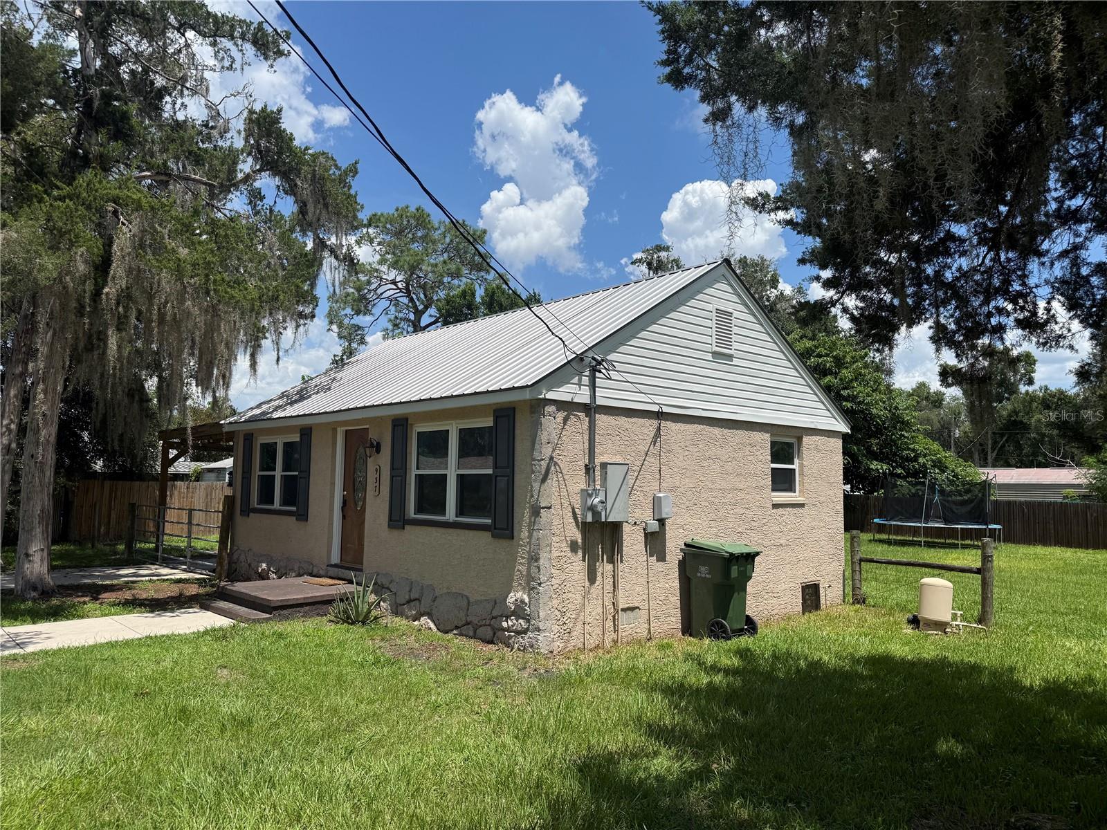 937 County Road 481w Property Photo 12