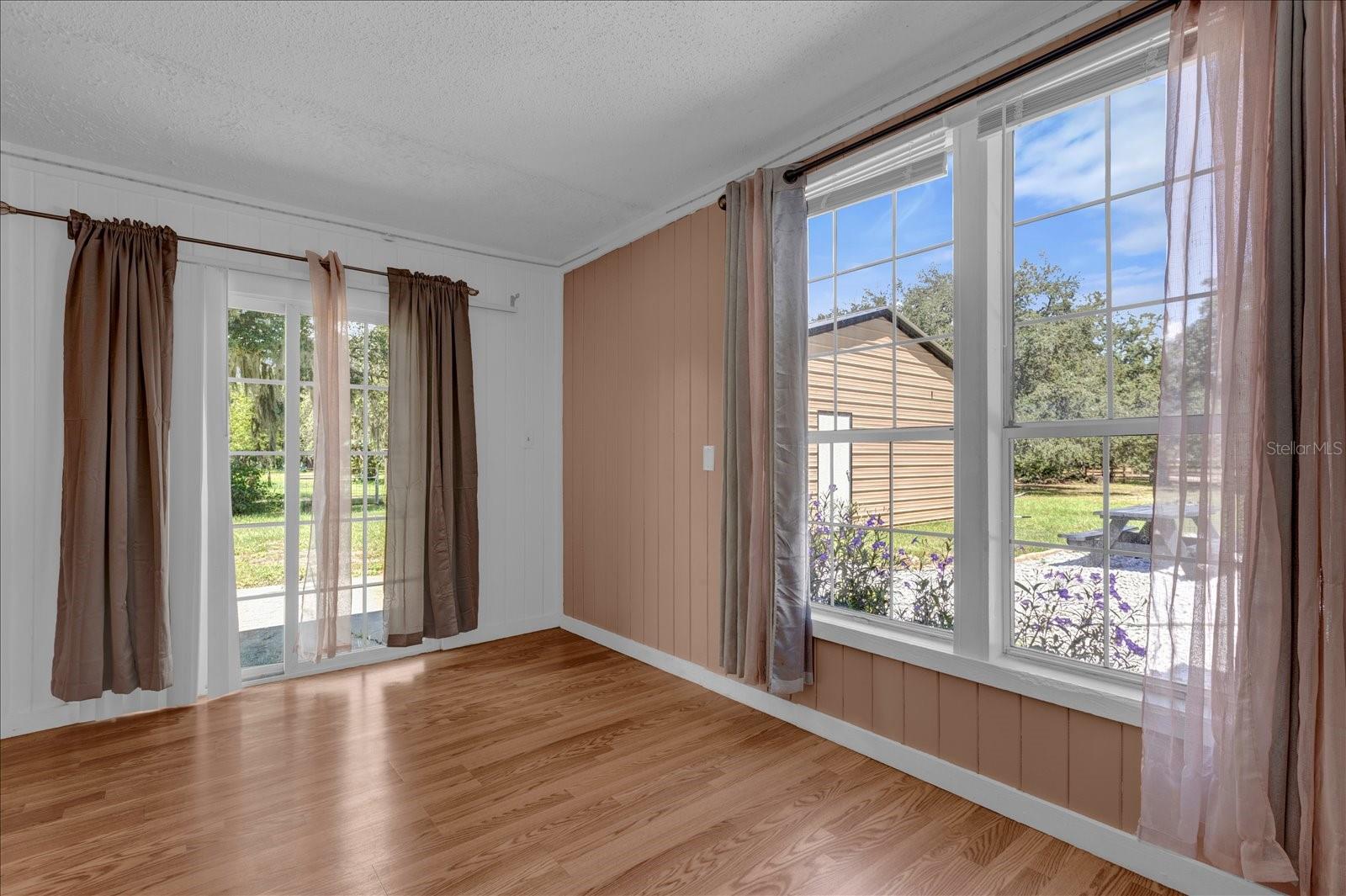 14043 Tennessee Ave Property Photo 22
