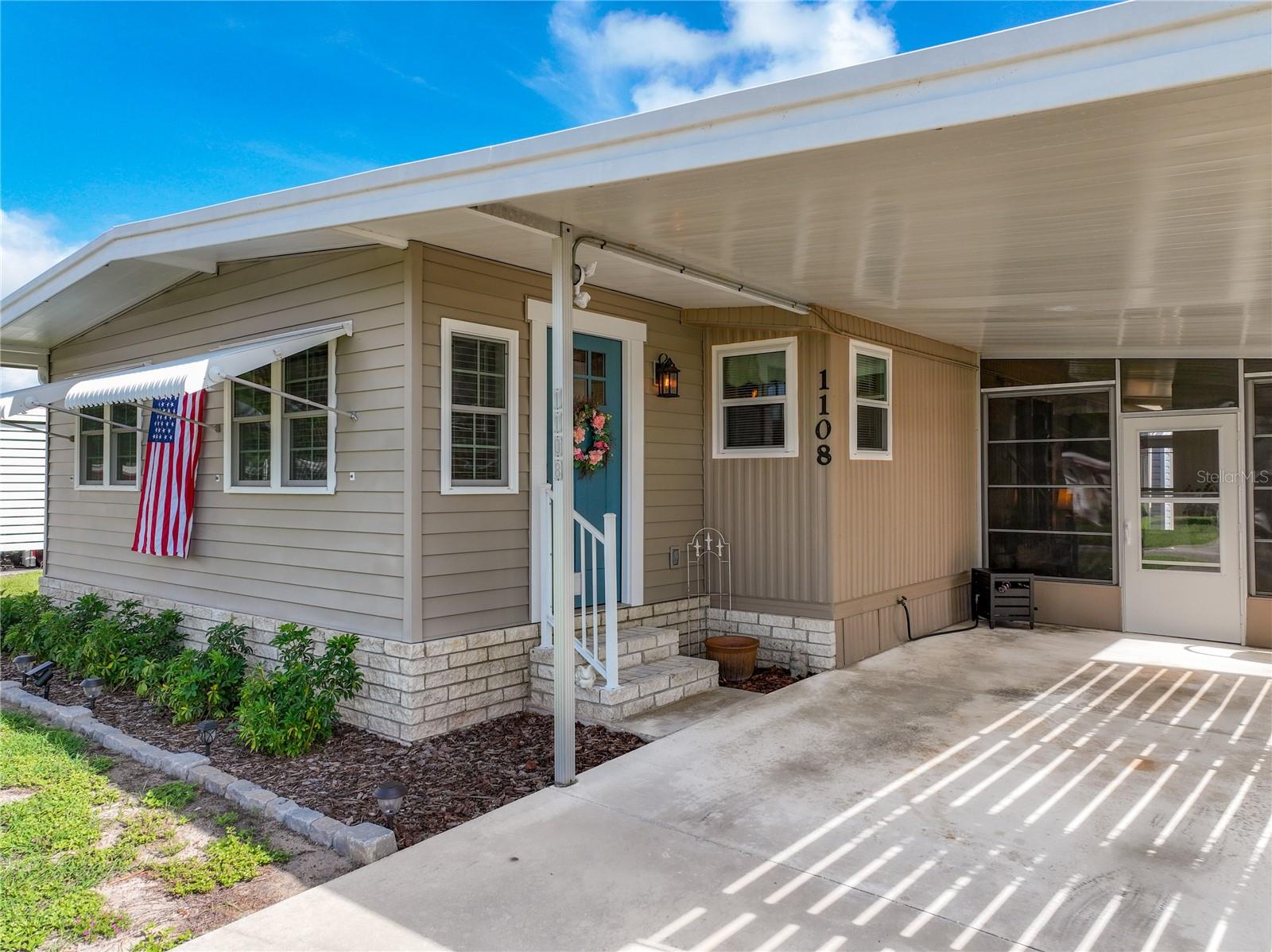 1108 NASSAU CIR Property Photo 1